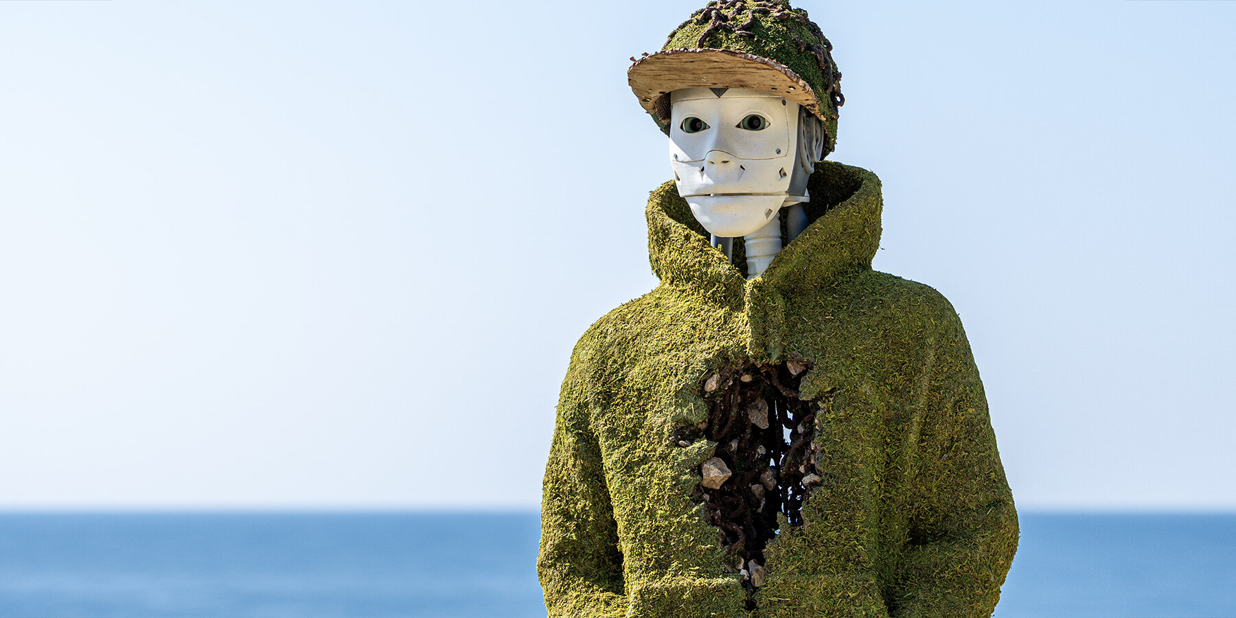 Monsieur Plant представил Nature 2.0: AI-робот с телом, преобразованным природными материалами