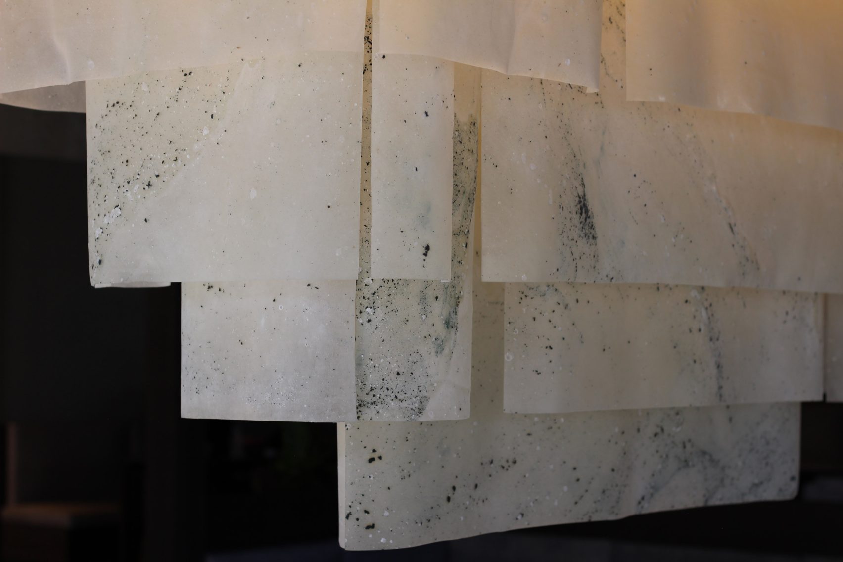 Natural Material Studio создала освещение из отходов водорослей для ресторана Sticks n Sushi в Дании