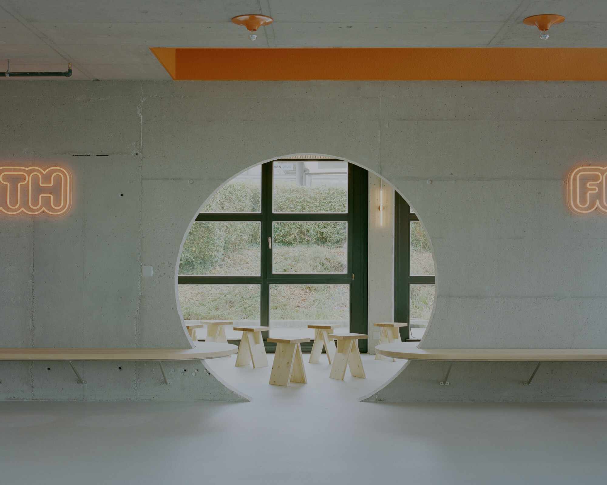 Ресторан Eleventhfloor / Noue Studio