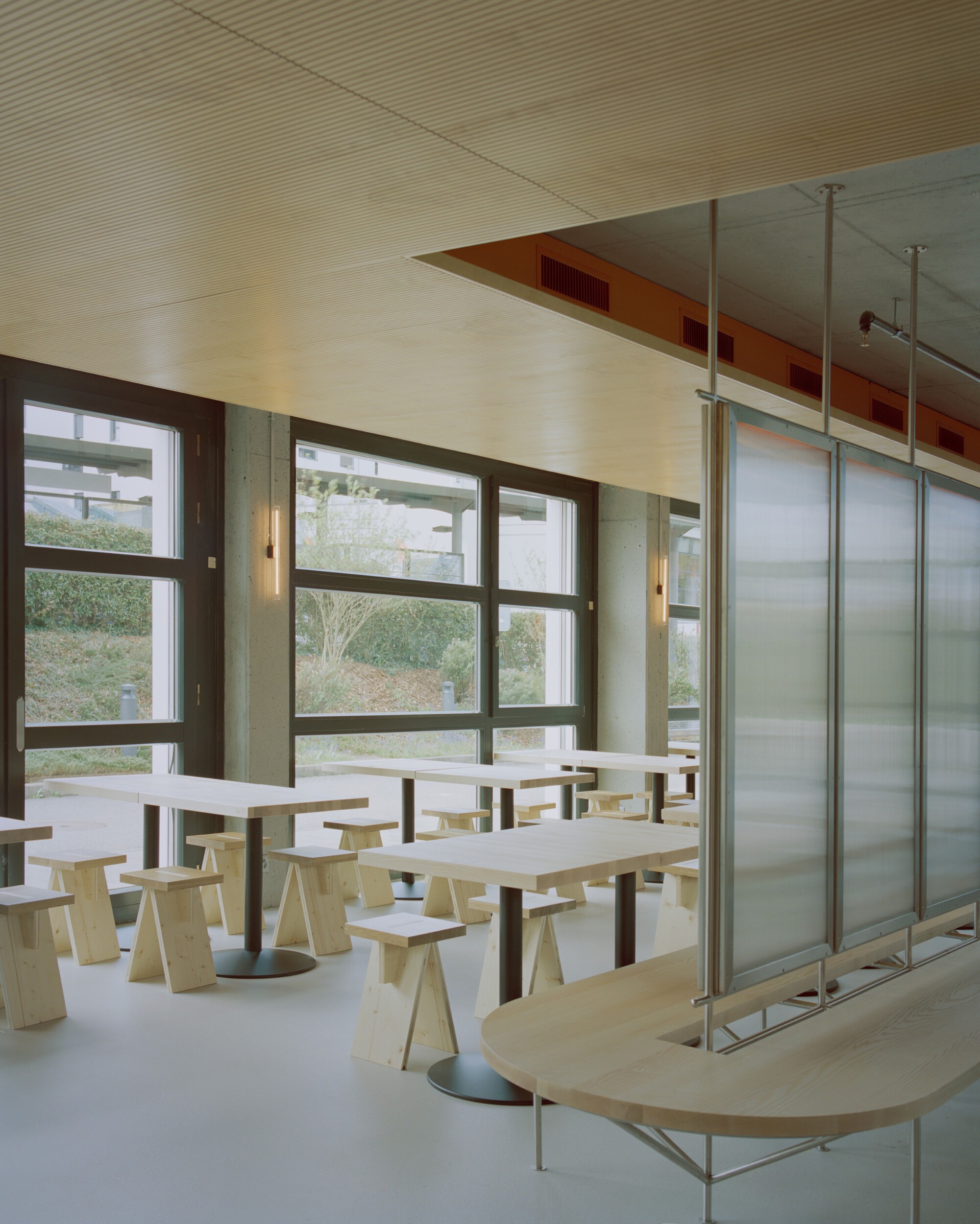 Ресторан Eleventhfloor / Noue Studio