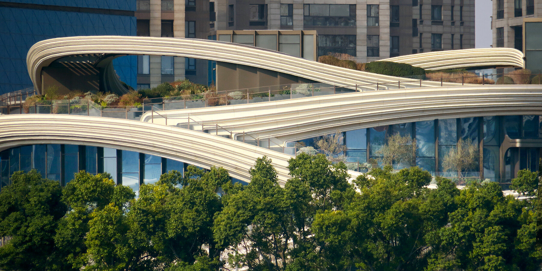 Heatherwick Studio: West Bund Orbit в Шанхае по фотографиям Paul Clemence