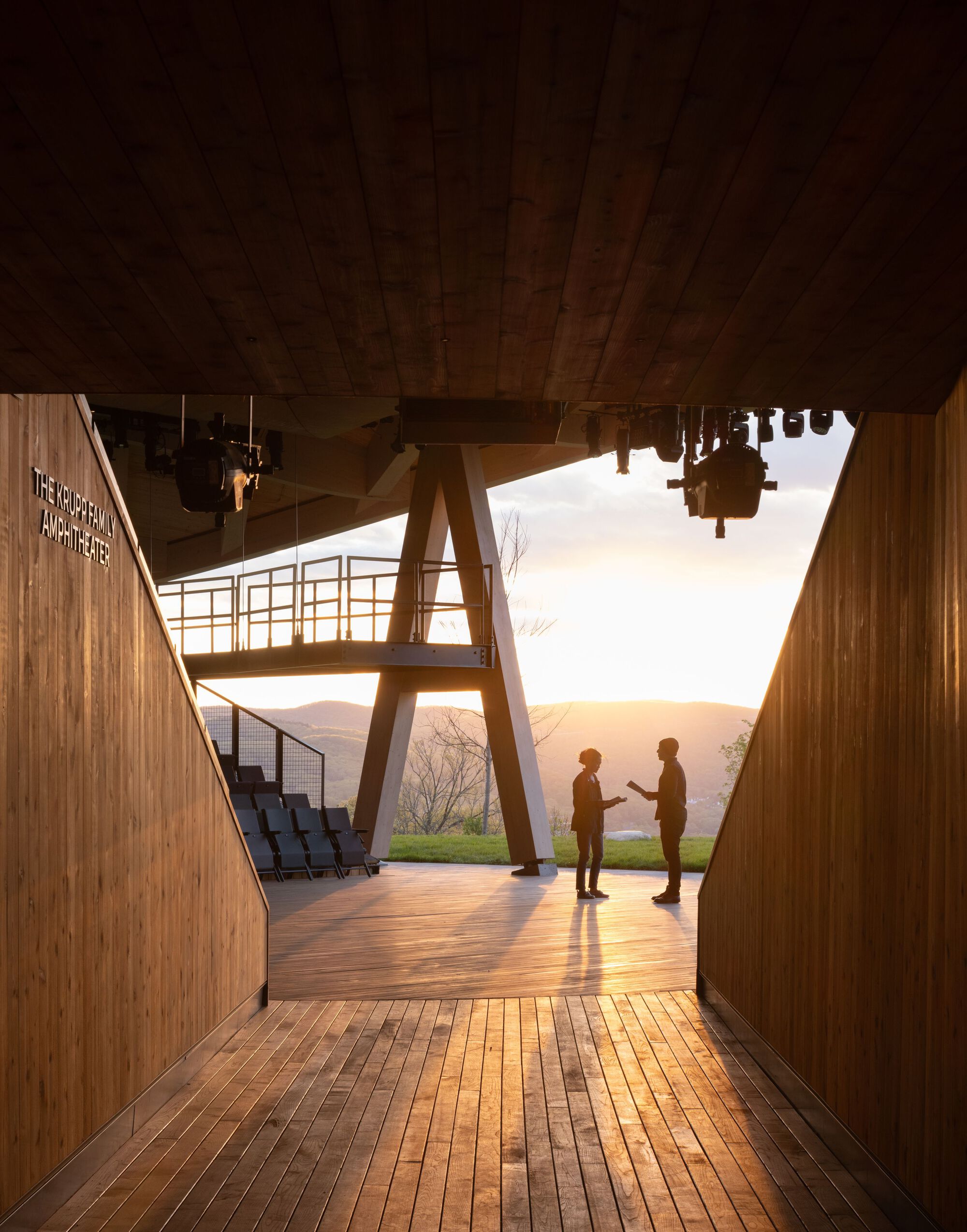 Samuel H. Scripps Theater Center / Studio Gang