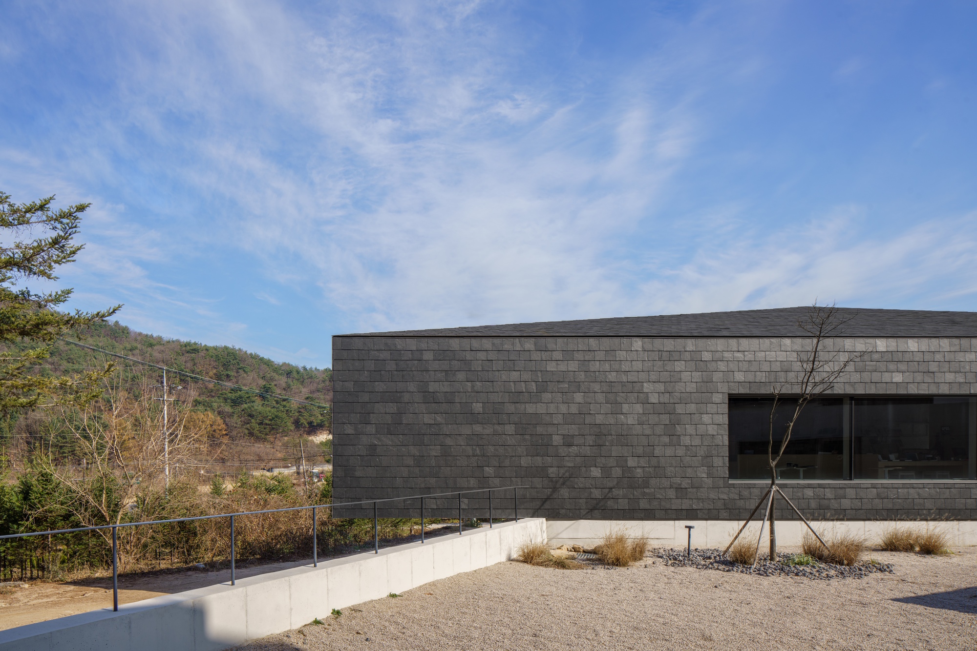 Second Chance Library / ODDs&ENDs architects