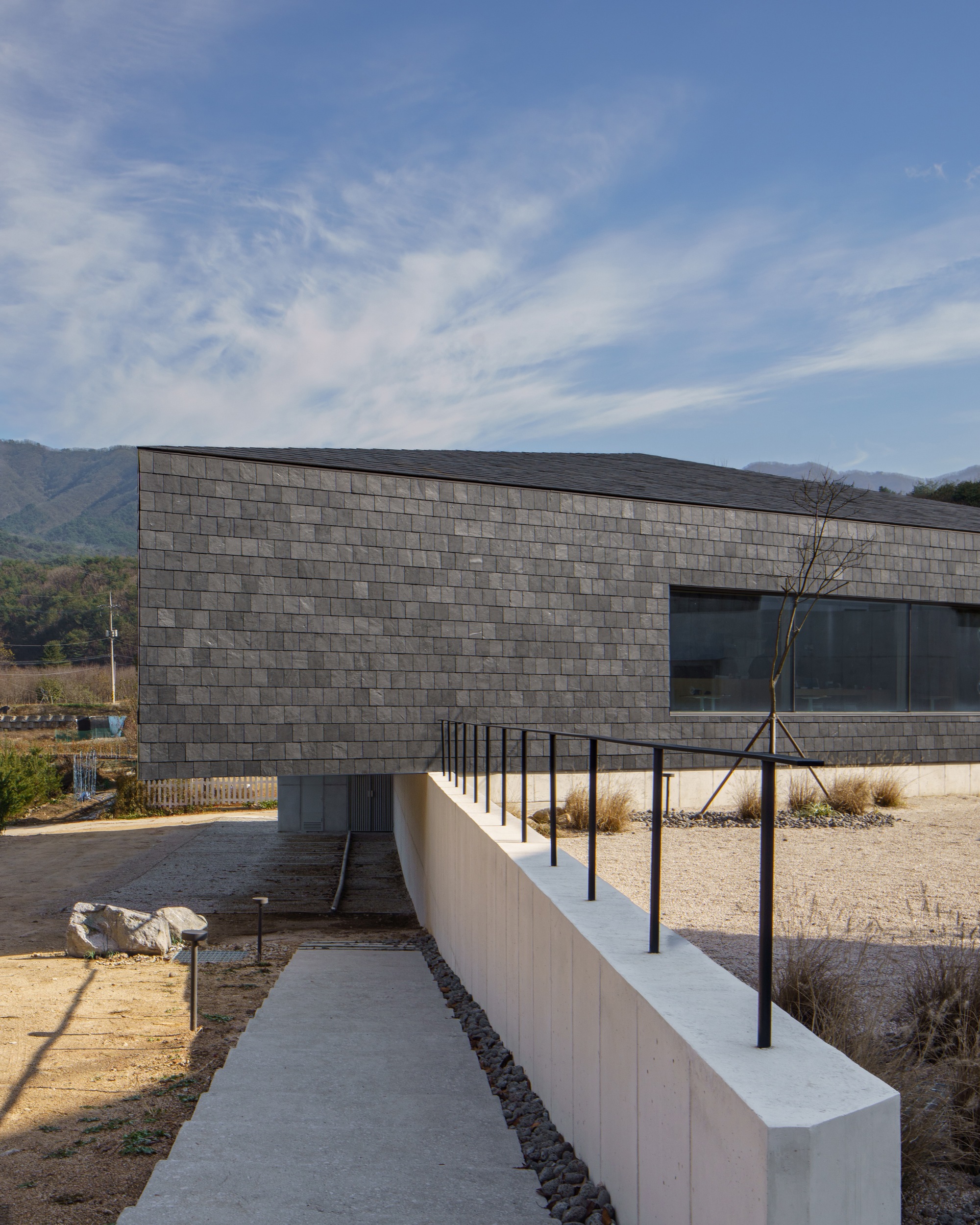 Second Chance Library / ODDs&ENDs architects