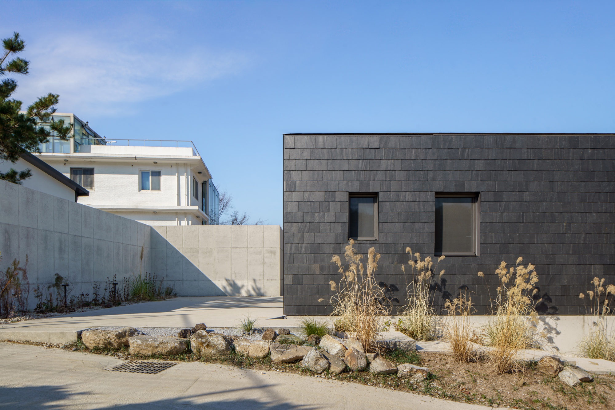 Second Chance Library / ODDs&ENDs architects