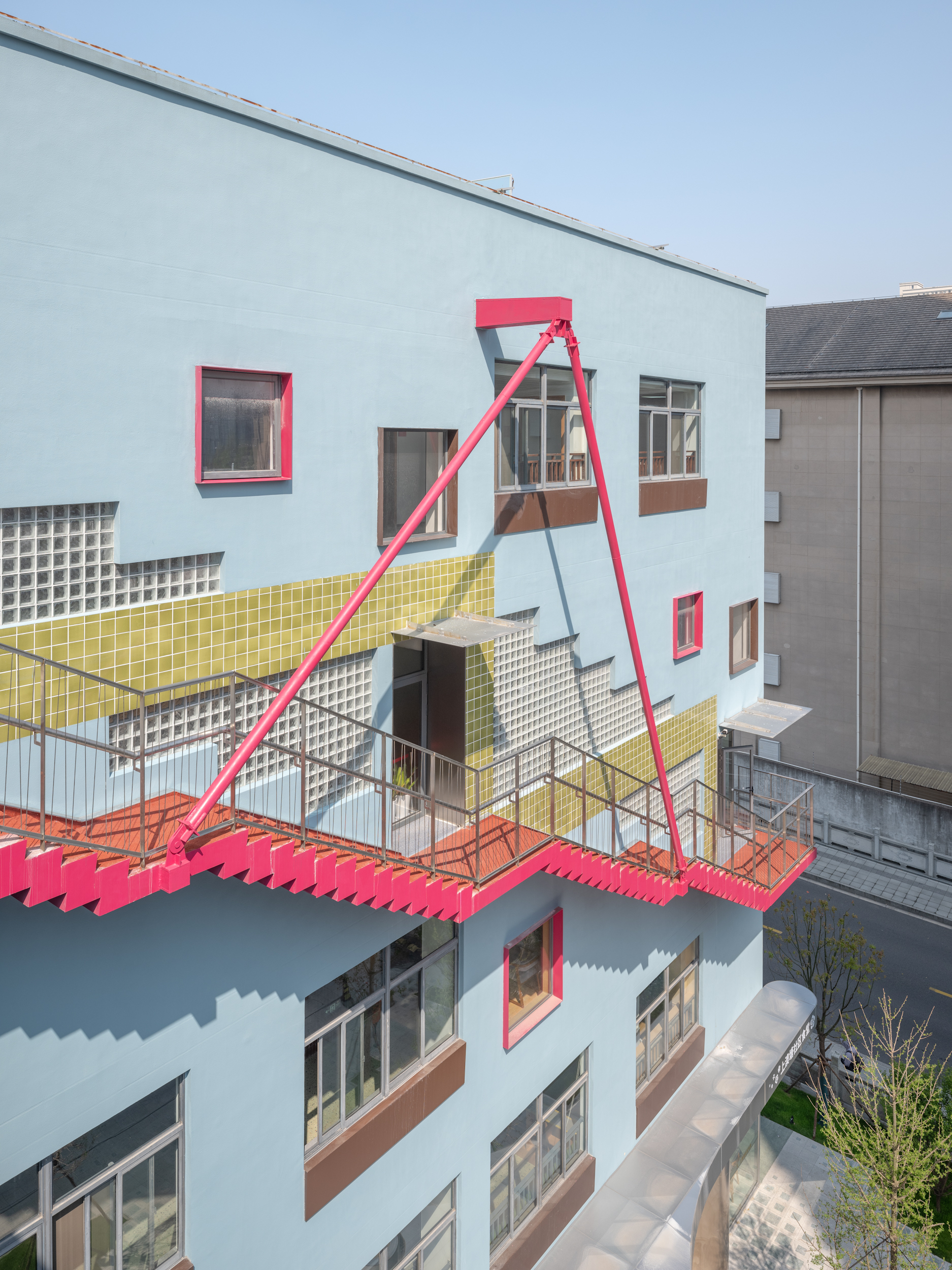 Shang'Ao Canal Social Service Center / Atelier Liu Yuyang Architects