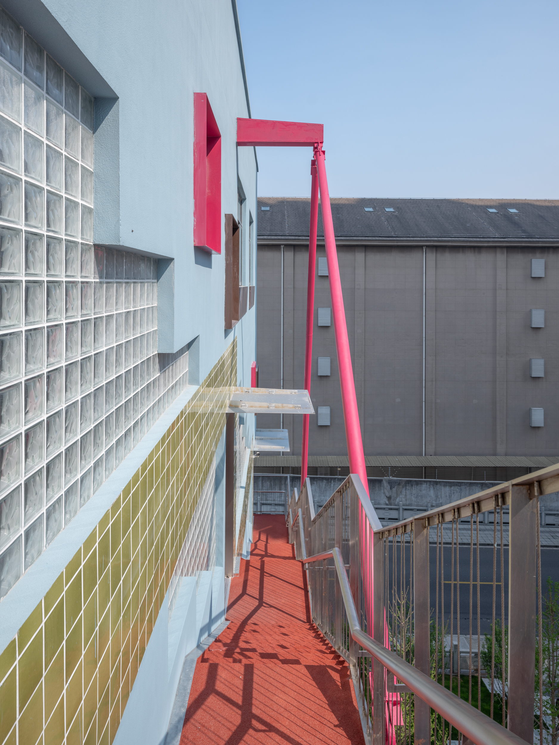 Shang'Ao Canal Social Service Center / Atelier Liu Yuyang Architects