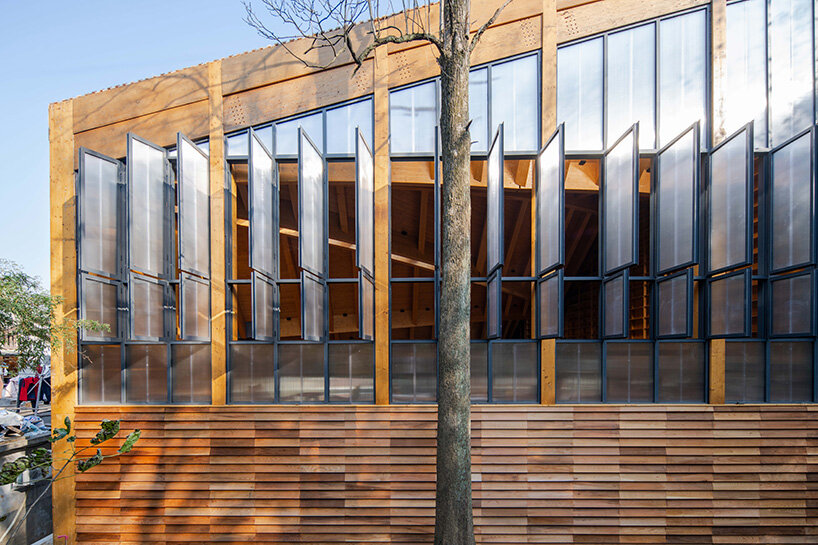Primary Architects завершили Carpenter’s Home: деревянную мастерскую и пространство обучения в китайской деревне