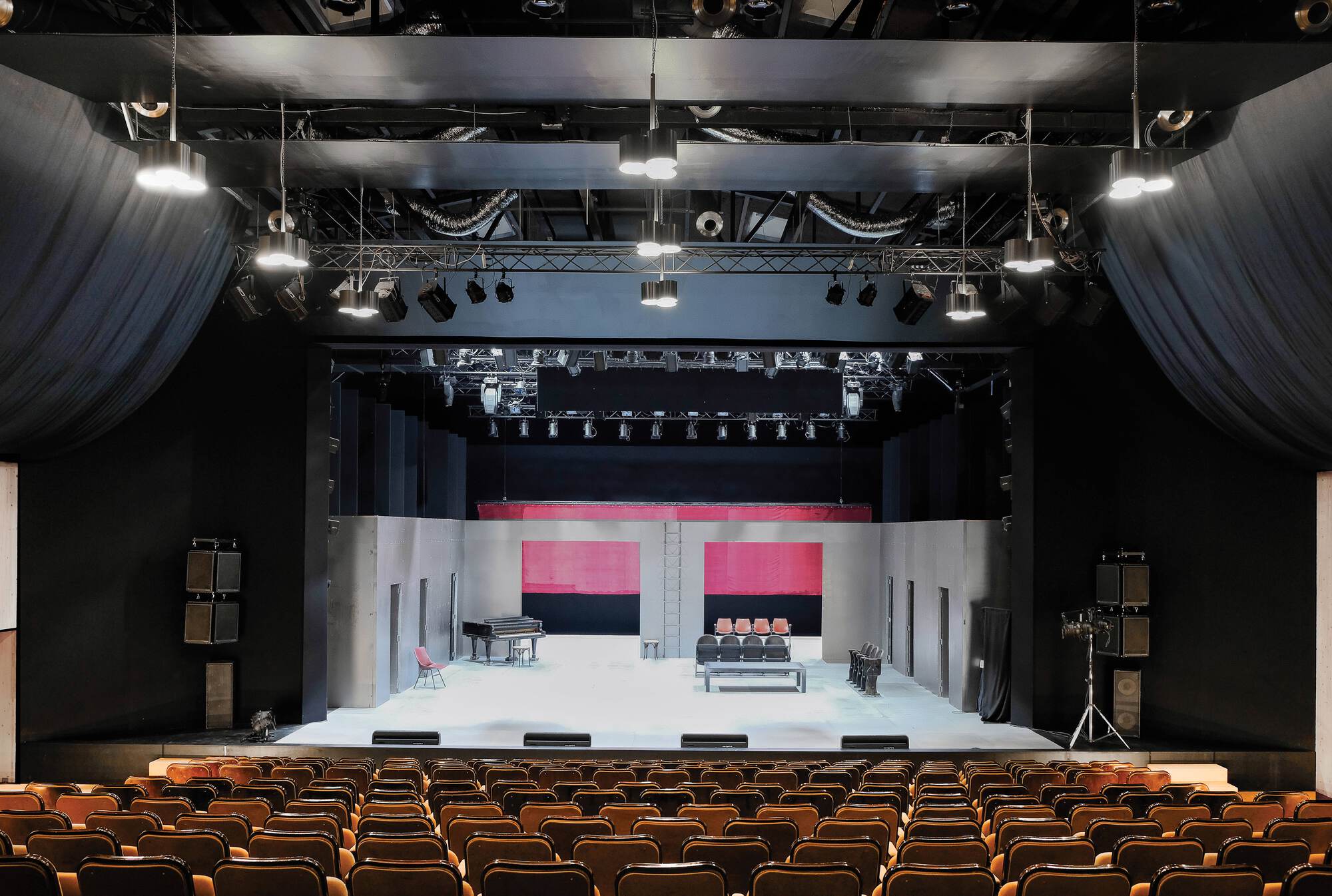 Temporary Theater Drama and L56 Multipurpose Hall / Vidic Grohar