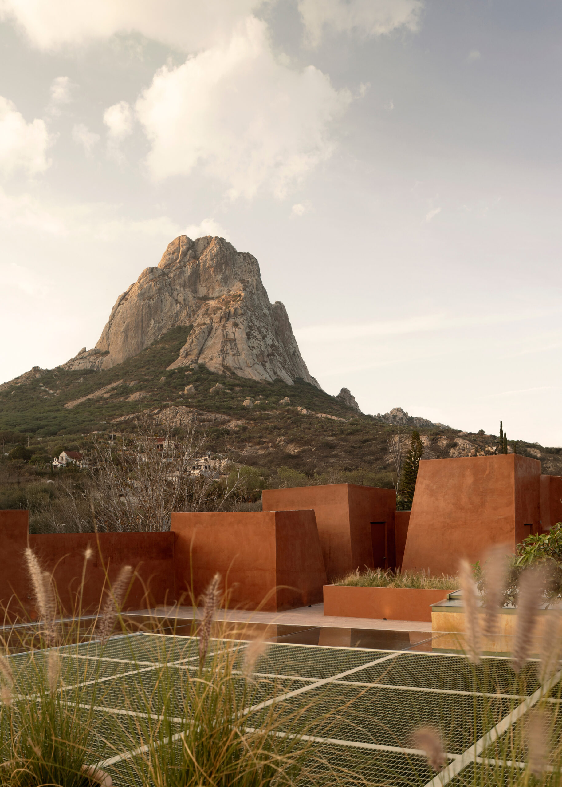 Торговый центр JGG I / OMAC Arquitectos