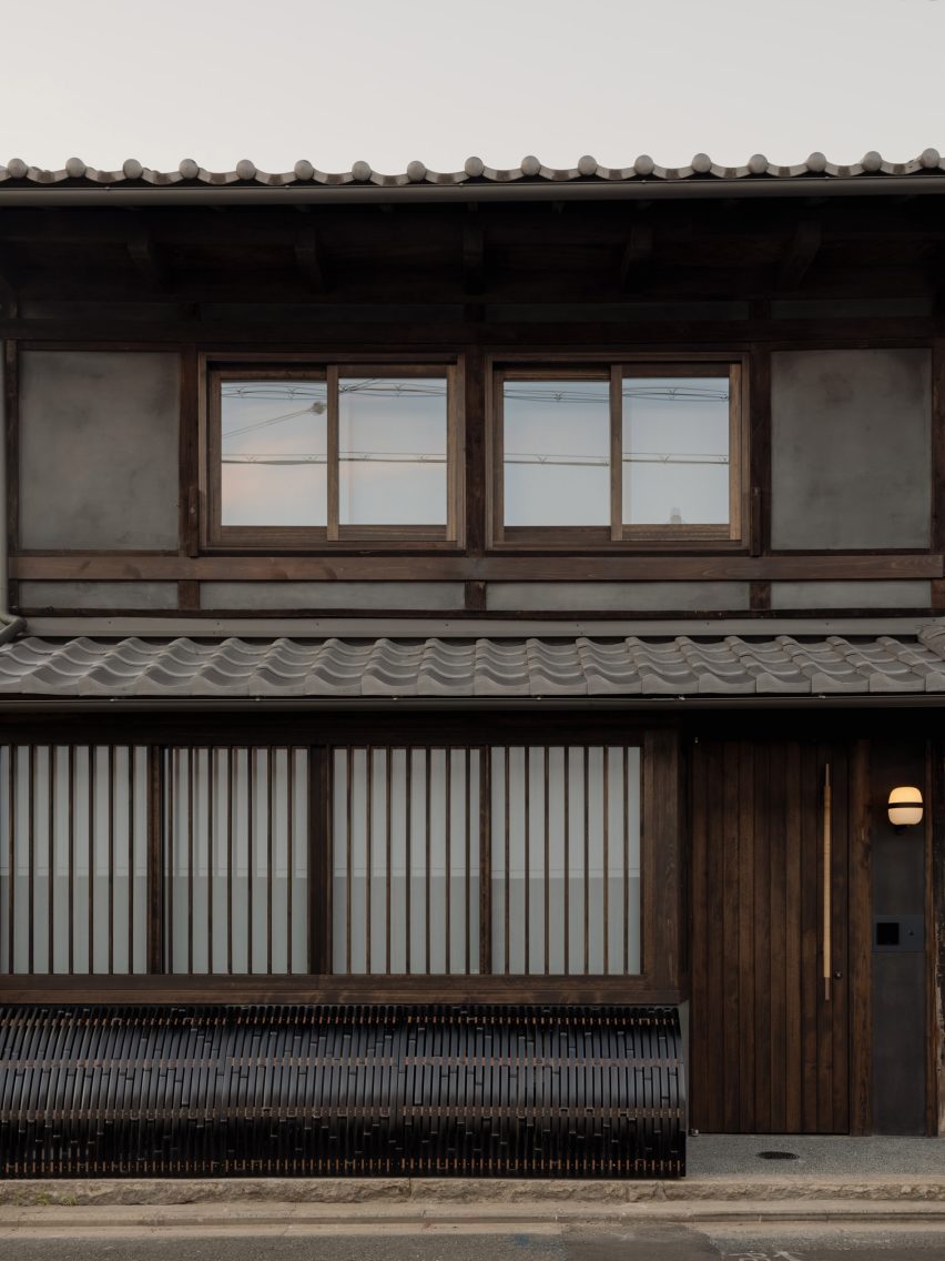 Keiji Ashizawa Design обновила 120-летний киотский machiya под арендуемый дом Toune
