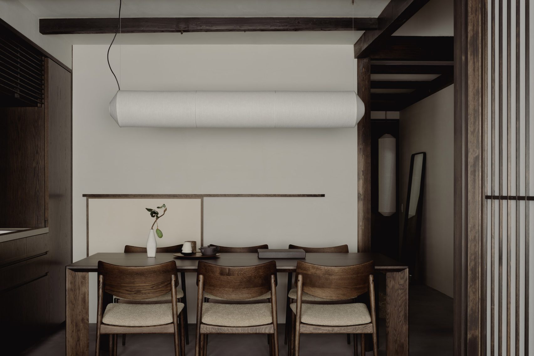 Keiji Ashizawa Design обновила 120-летний киотский machiya под арендуемый дом Toune