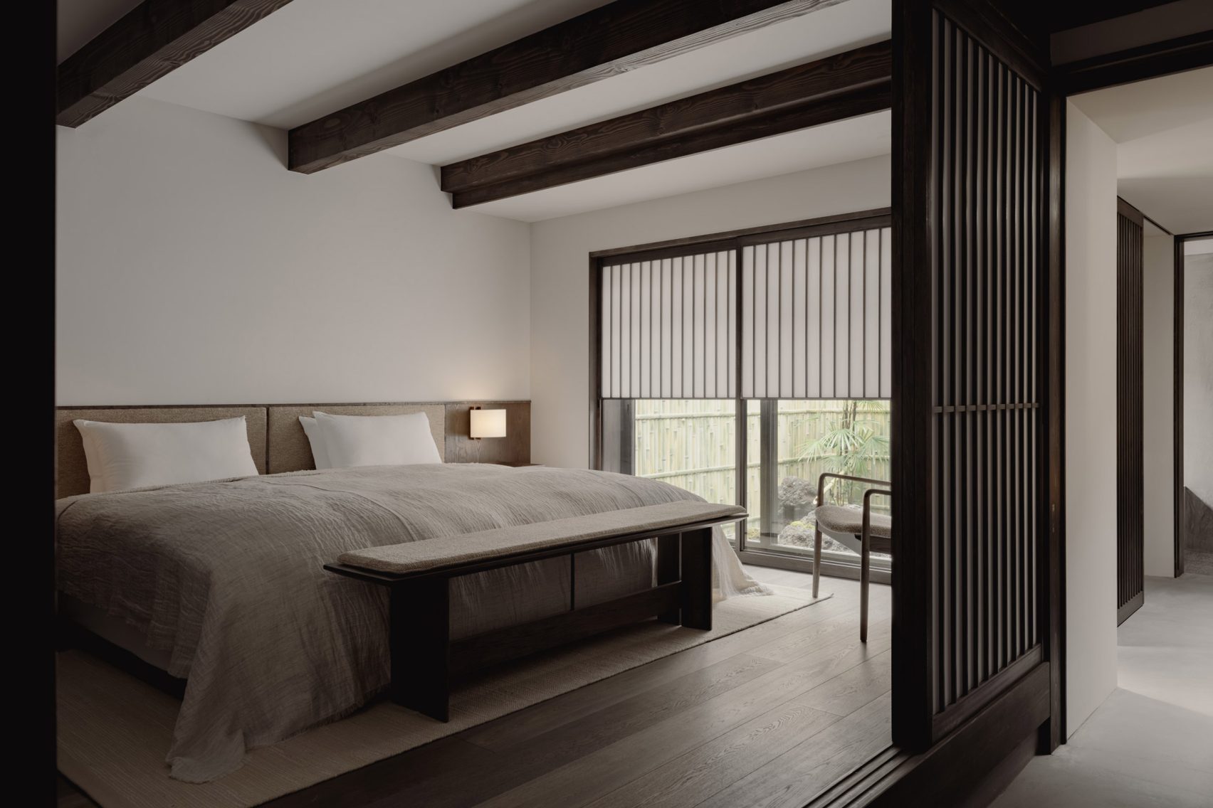 Keiji Ashizawa Design обновила 120-летний киотский machiya под арендуемый дом Toune