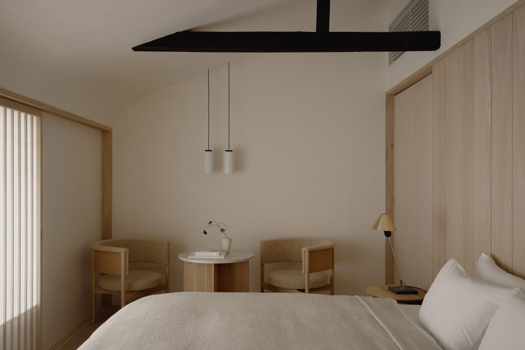 Keiji Ashizawa Design обновила 120-летний киотский machiya под арендуемый дом Toune