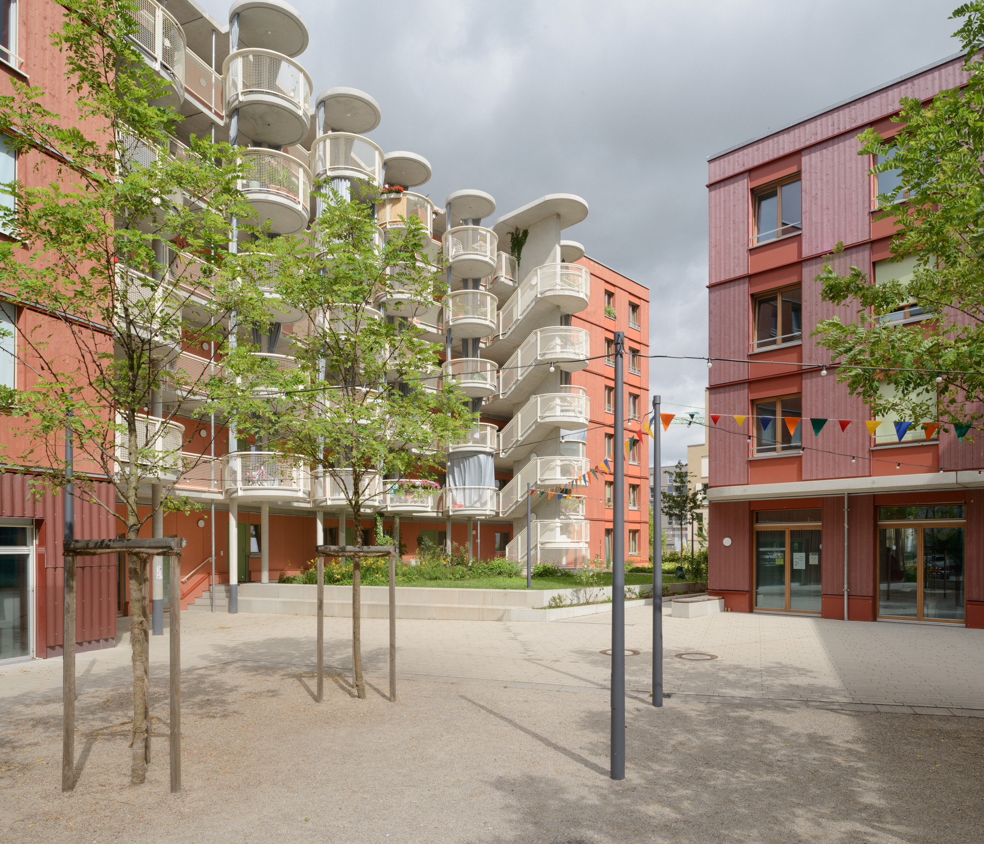 Ute-Strittmatter-Strasse — коллективное жильё в Freiham / 03 Arch. + ENEFF Architekten + Illiz Architektur + Westner Schührer Zöhrer