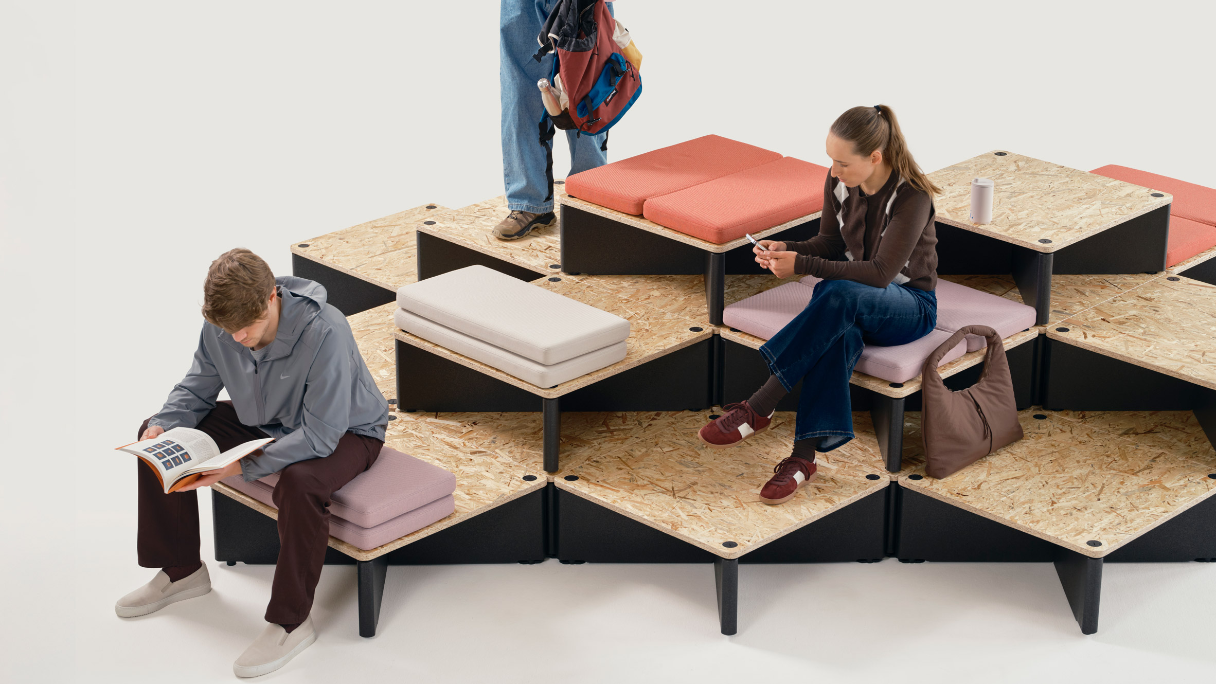 Vitra представила систему Reset, которая переосмысливает гибкость рабочих пространств