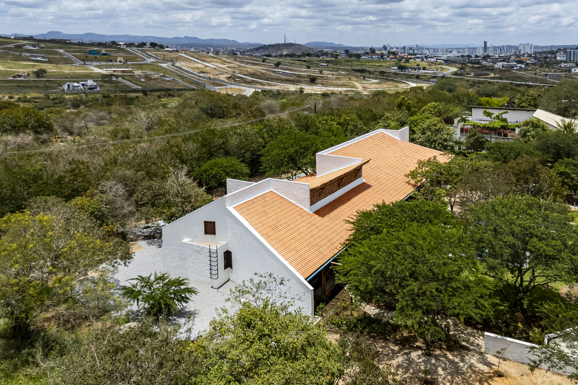 Casa Chamego / Pablo Patriota Arquitetos Associados