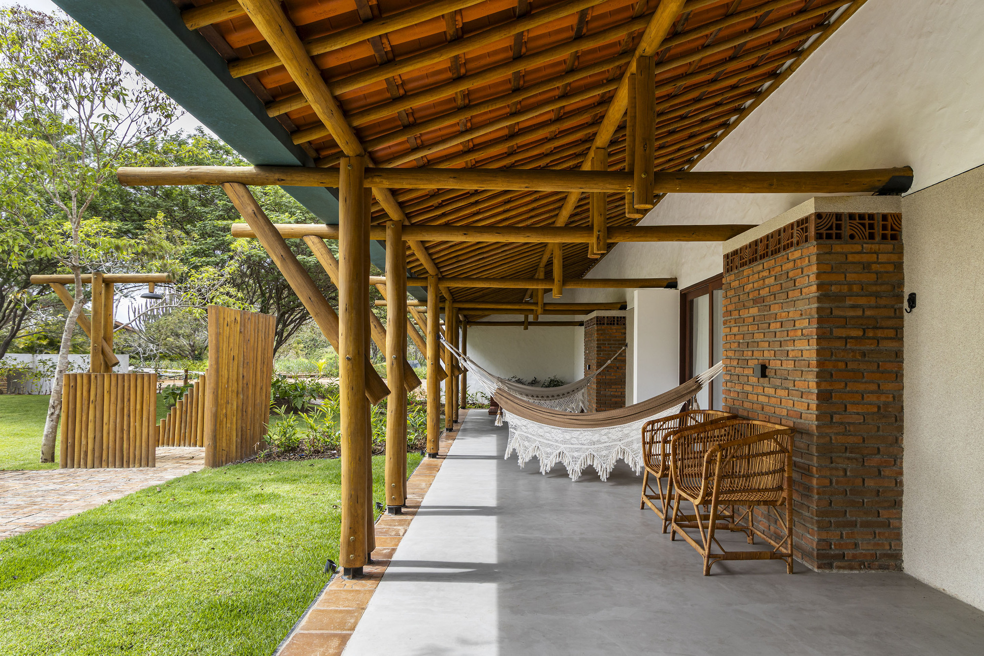 Casa Chamego / Pablo Patriota Arquitetos Associados