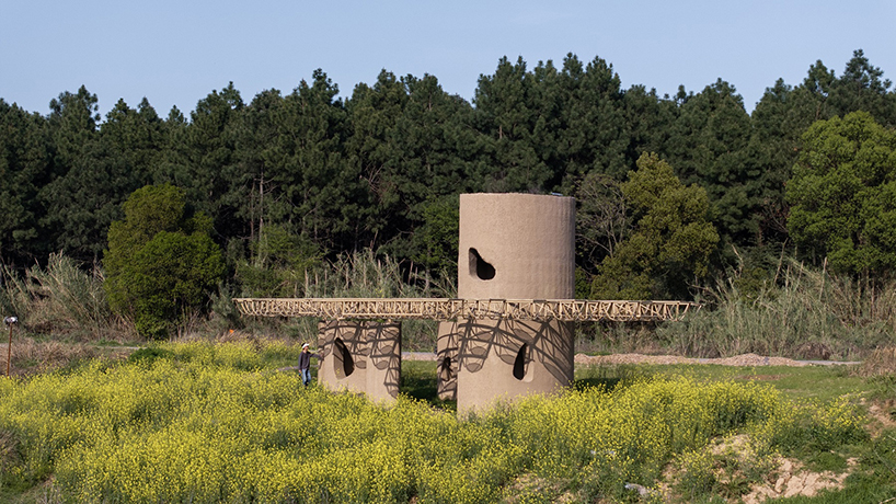 Wetland Caves от Studio 10: павильон-«пещера» в ландшафте болот Qu River