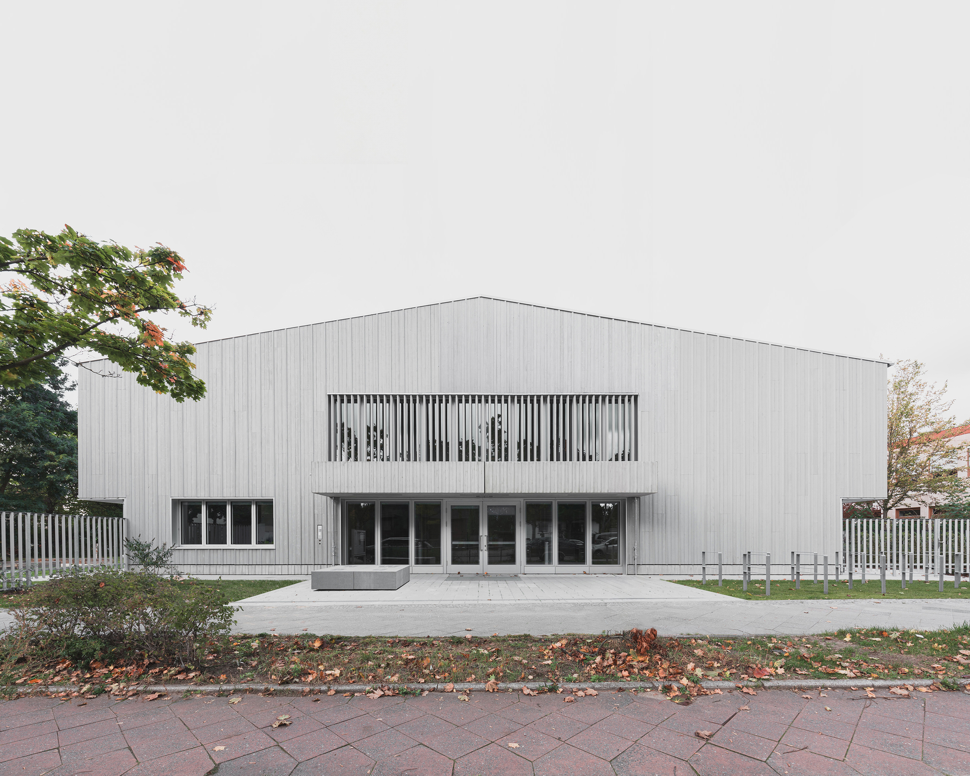 Youth Club NW80 / AFF architekten