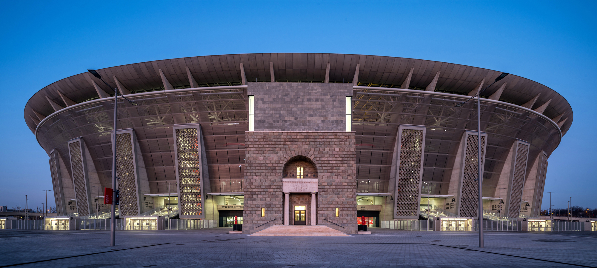 Puskás Aréna / KÖZTI Architects