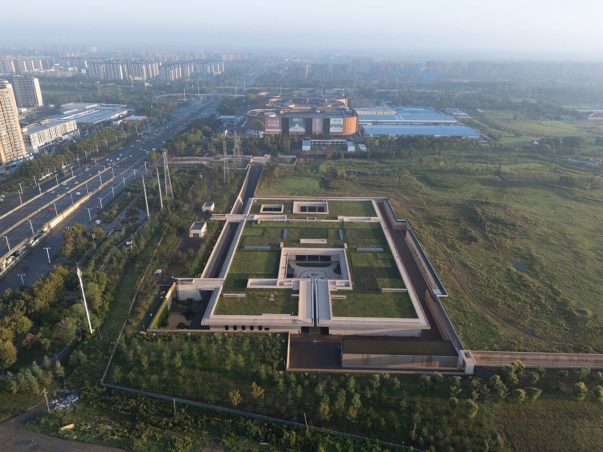 Dahecun National Archaeological Site Park и Dehecun Site Museum / CADG