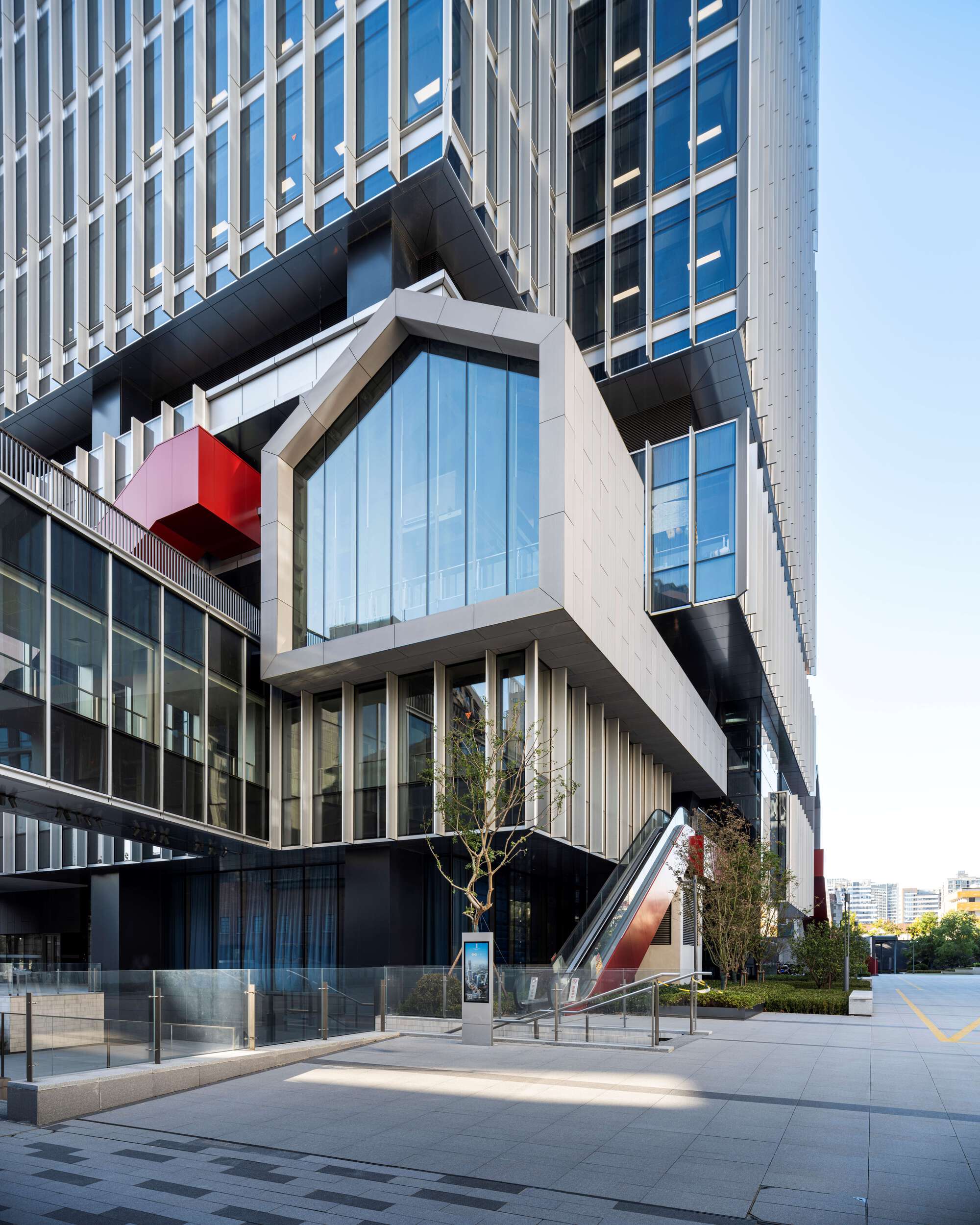 Jing'An Investment Center / Nikken Sekkei