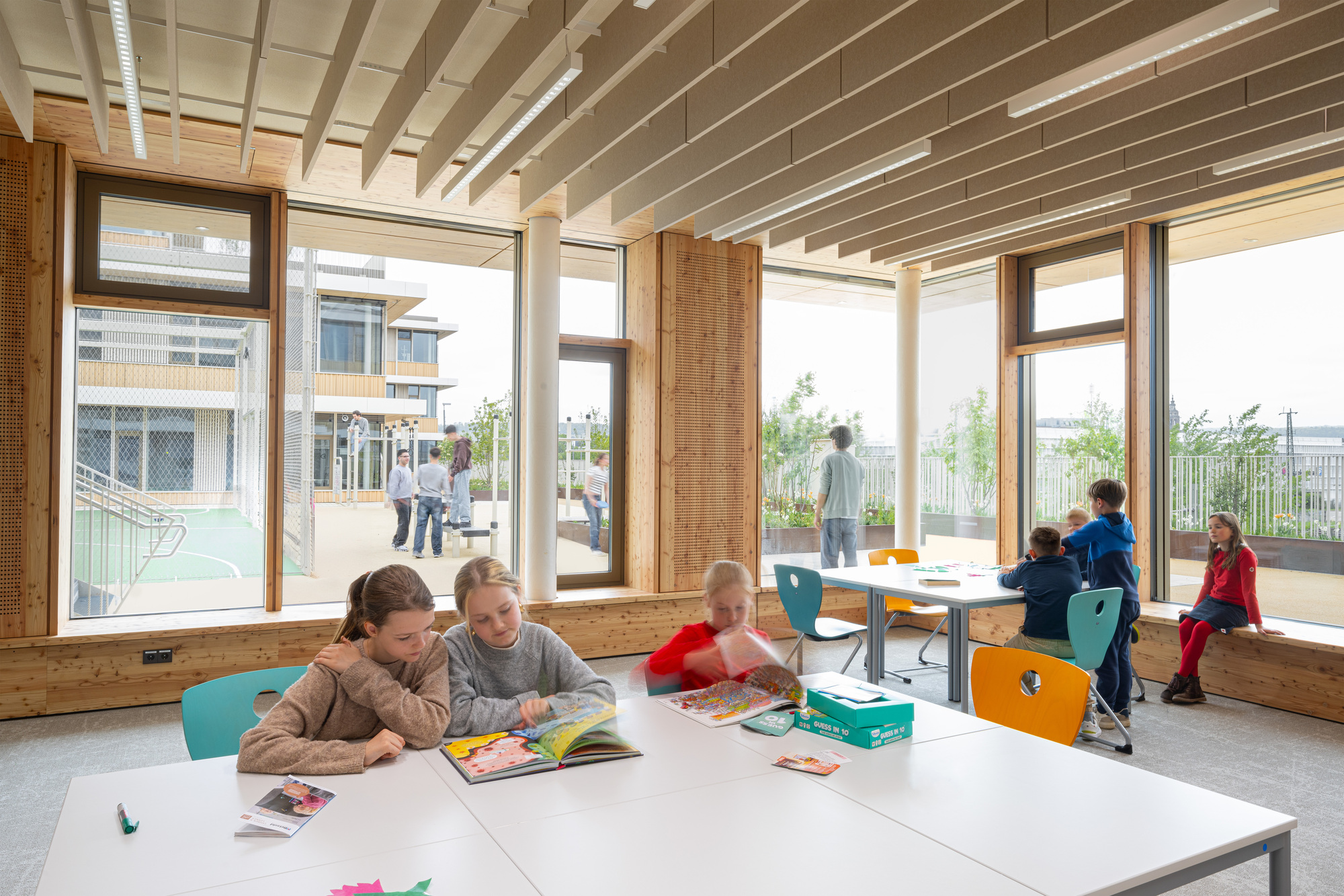 Josef-Schwarz School / Behnisch Architekten