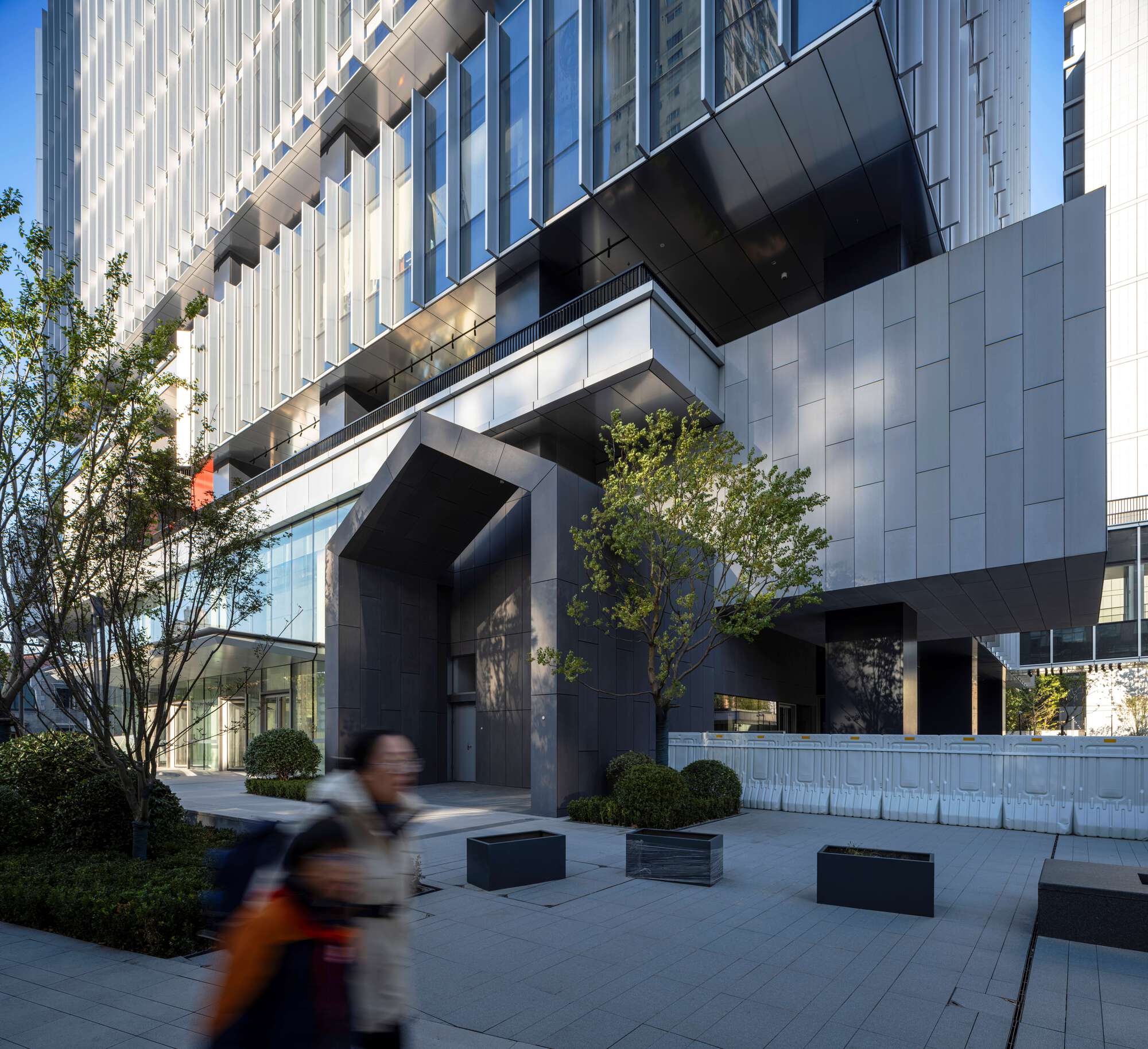 Jing'An Investment Center / Nikken Sekkei