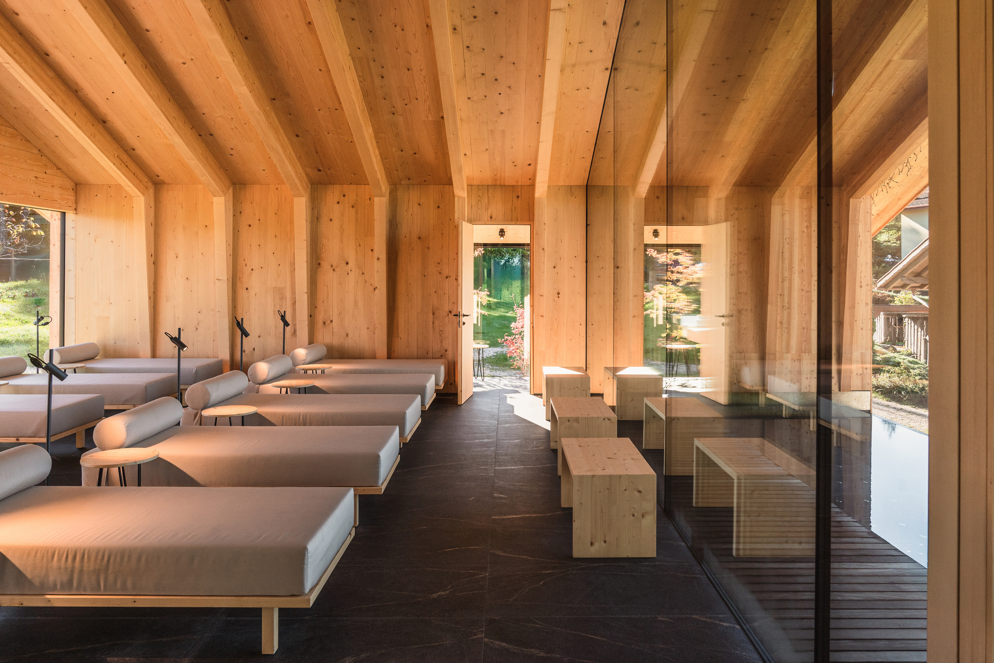 Pineta Nature Resort / MICHELE SICHER ARCHITETTO
