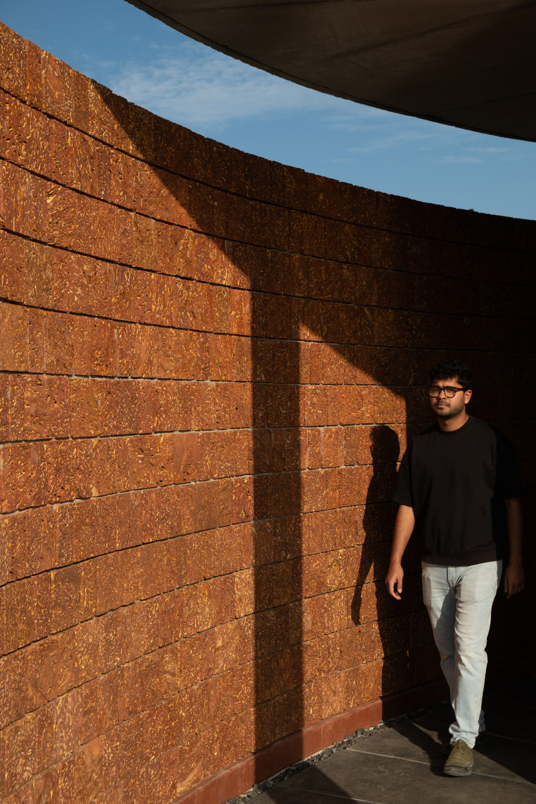 Four Walls Pavilion / Studio Mango