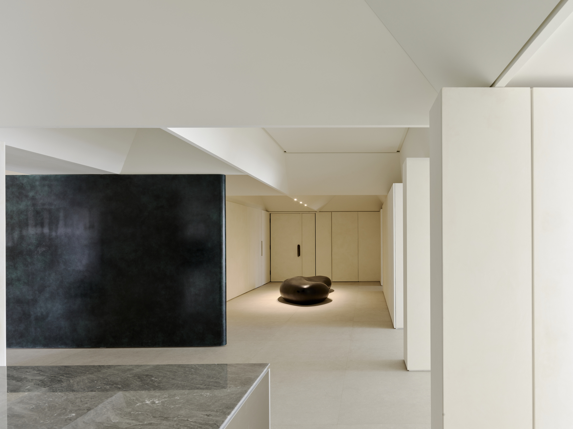Curio Residence / Waterfrom Design