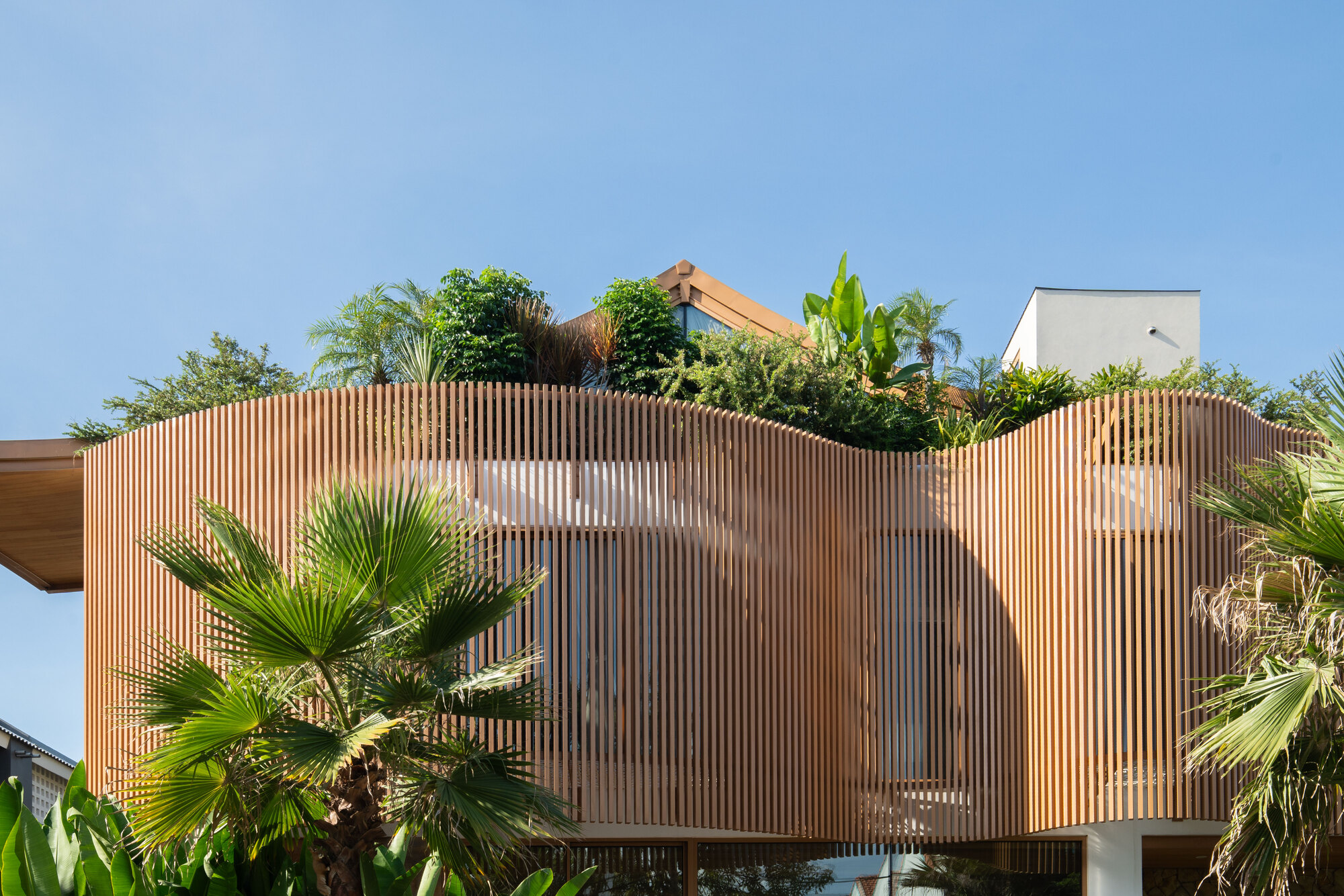 TH Villa Hoi An / 85 Design: вилла на 360 м² в прибрежной зоне Хойана