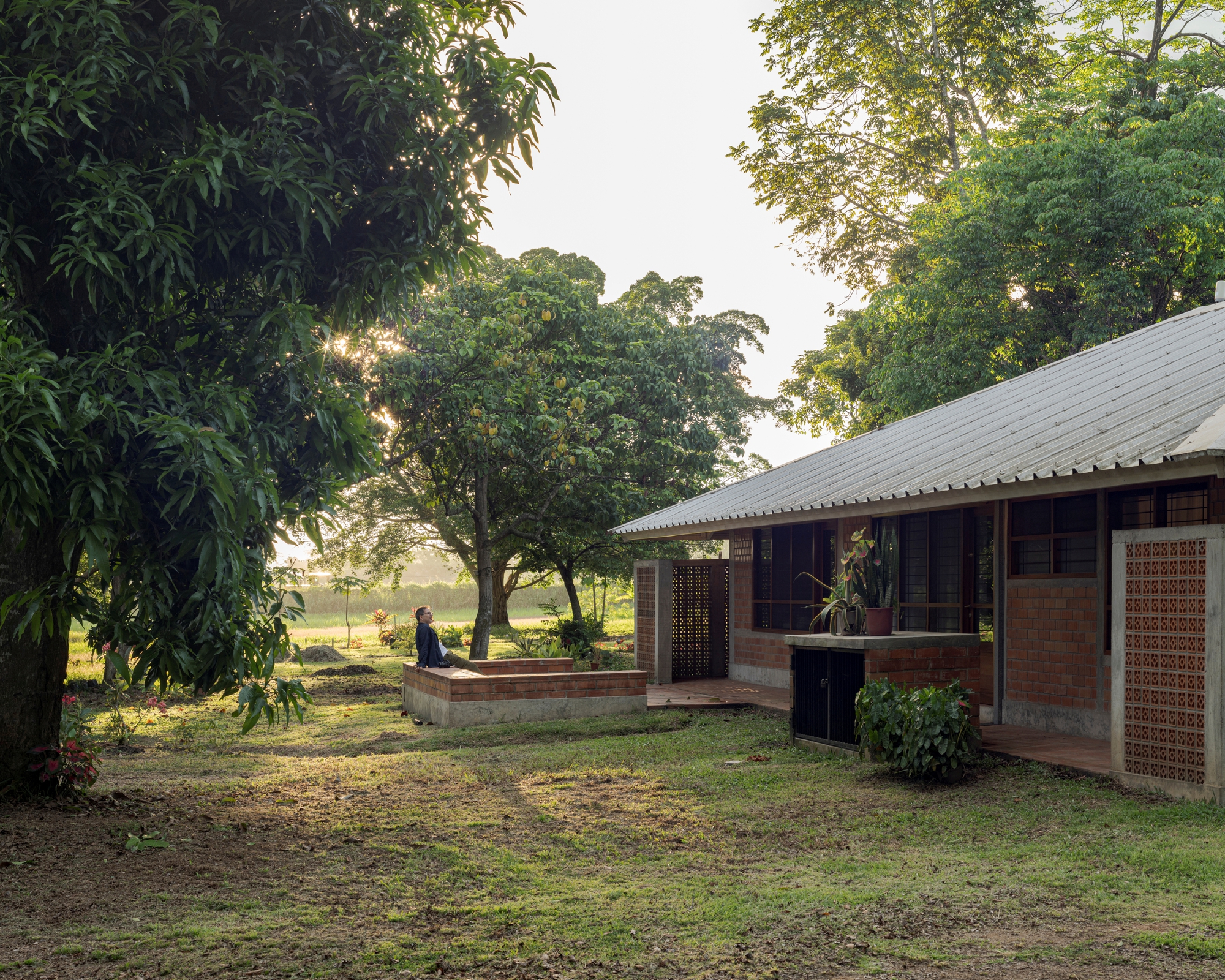 Villa E / Vásquez & López Arquitectos