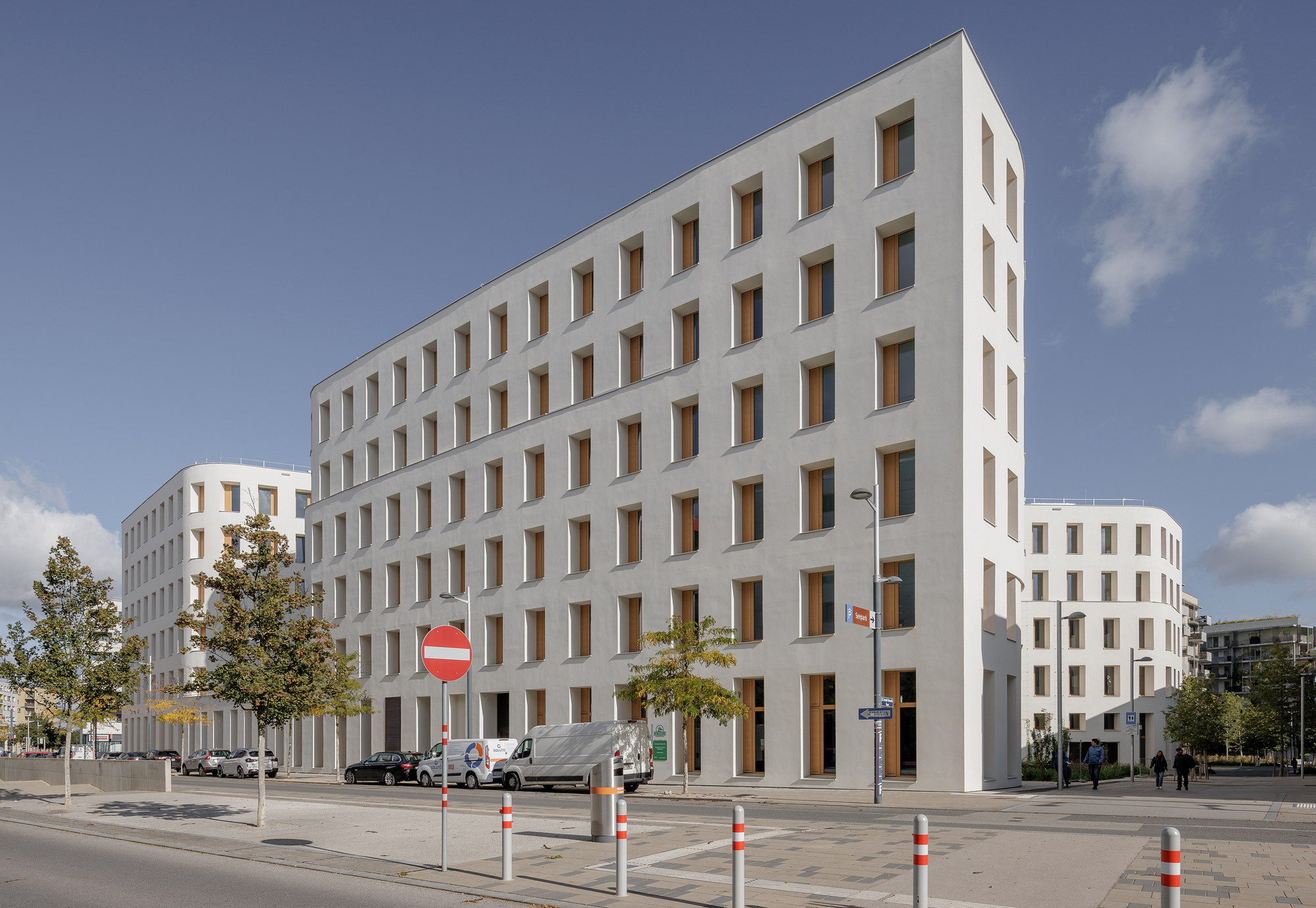 Офисное здание 2226 Robin Seestadt в Вене / Baumschlager Eberle Architekten