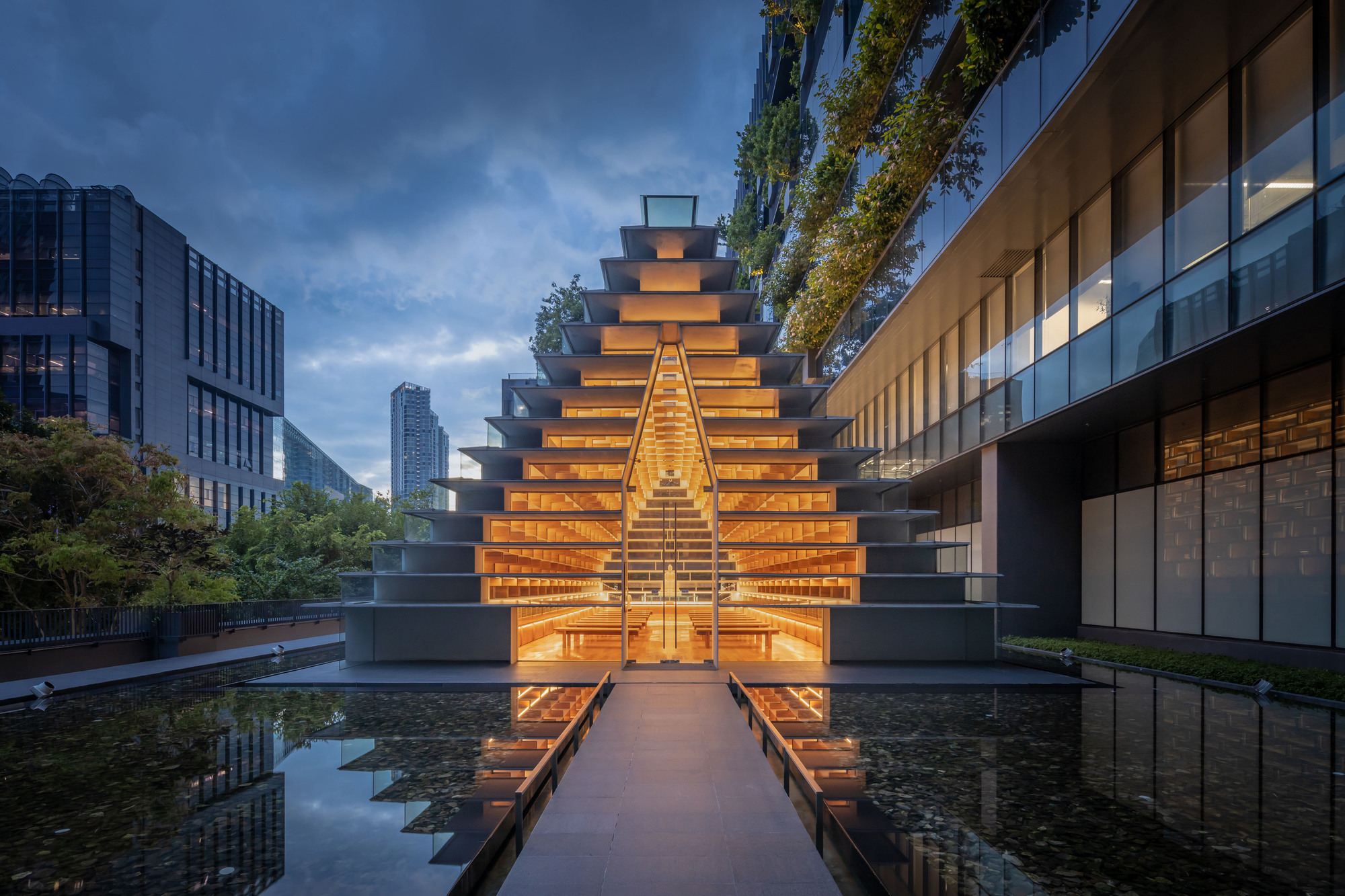 Glass Pavillion / M space