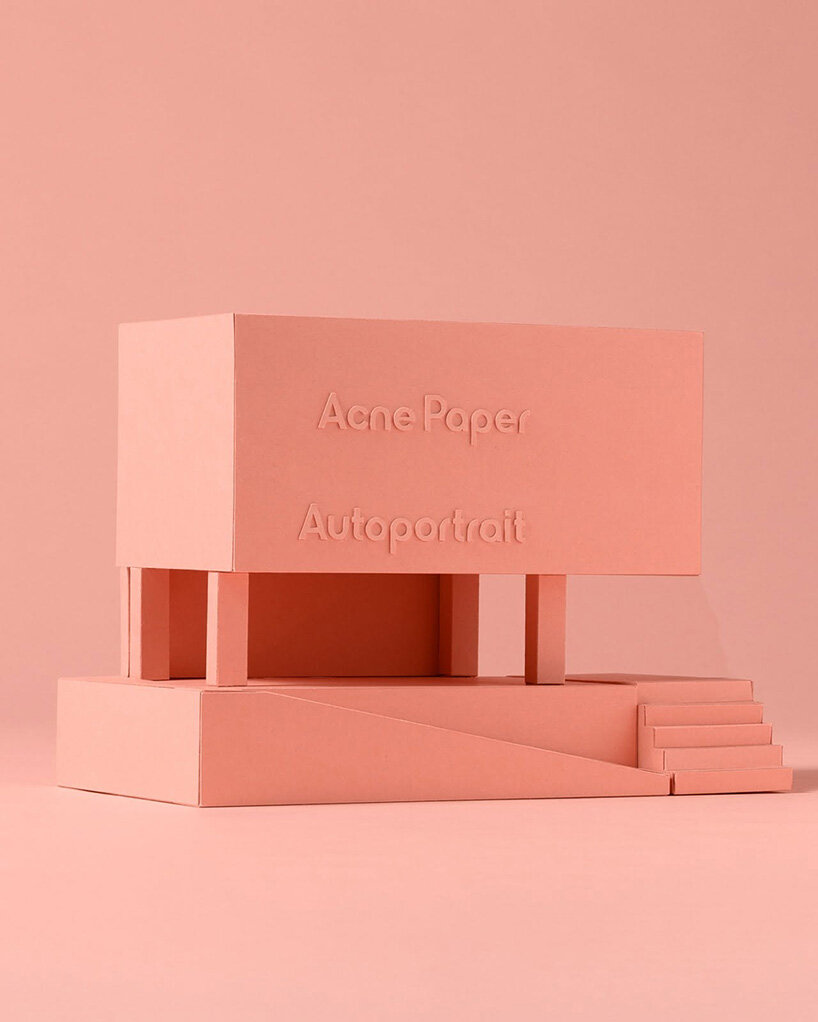 Розовая библиотека Acne Studios в Токио отмечает 30-летие бренда
