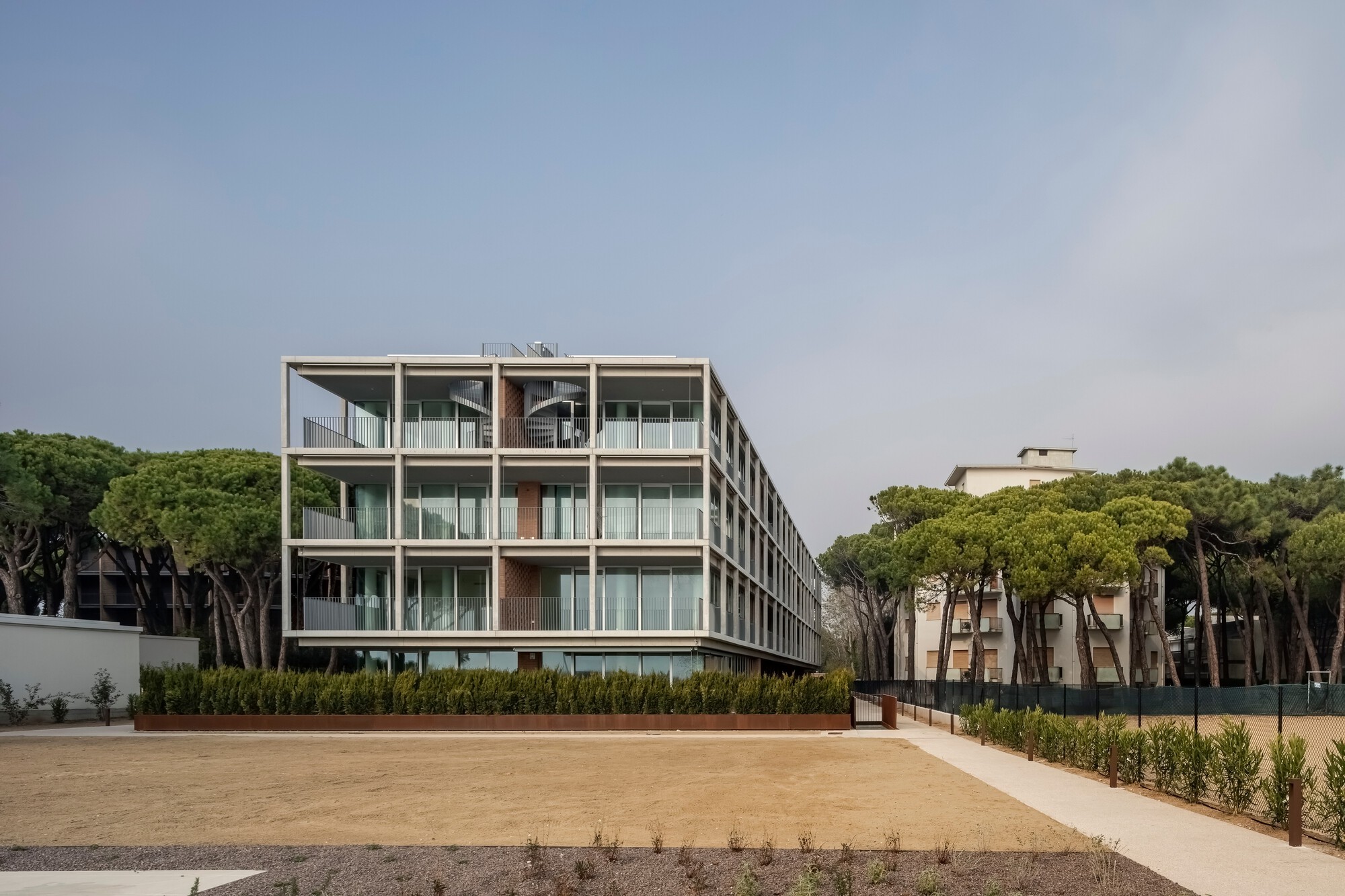 G-Beach Residence / B+D+M Architetti