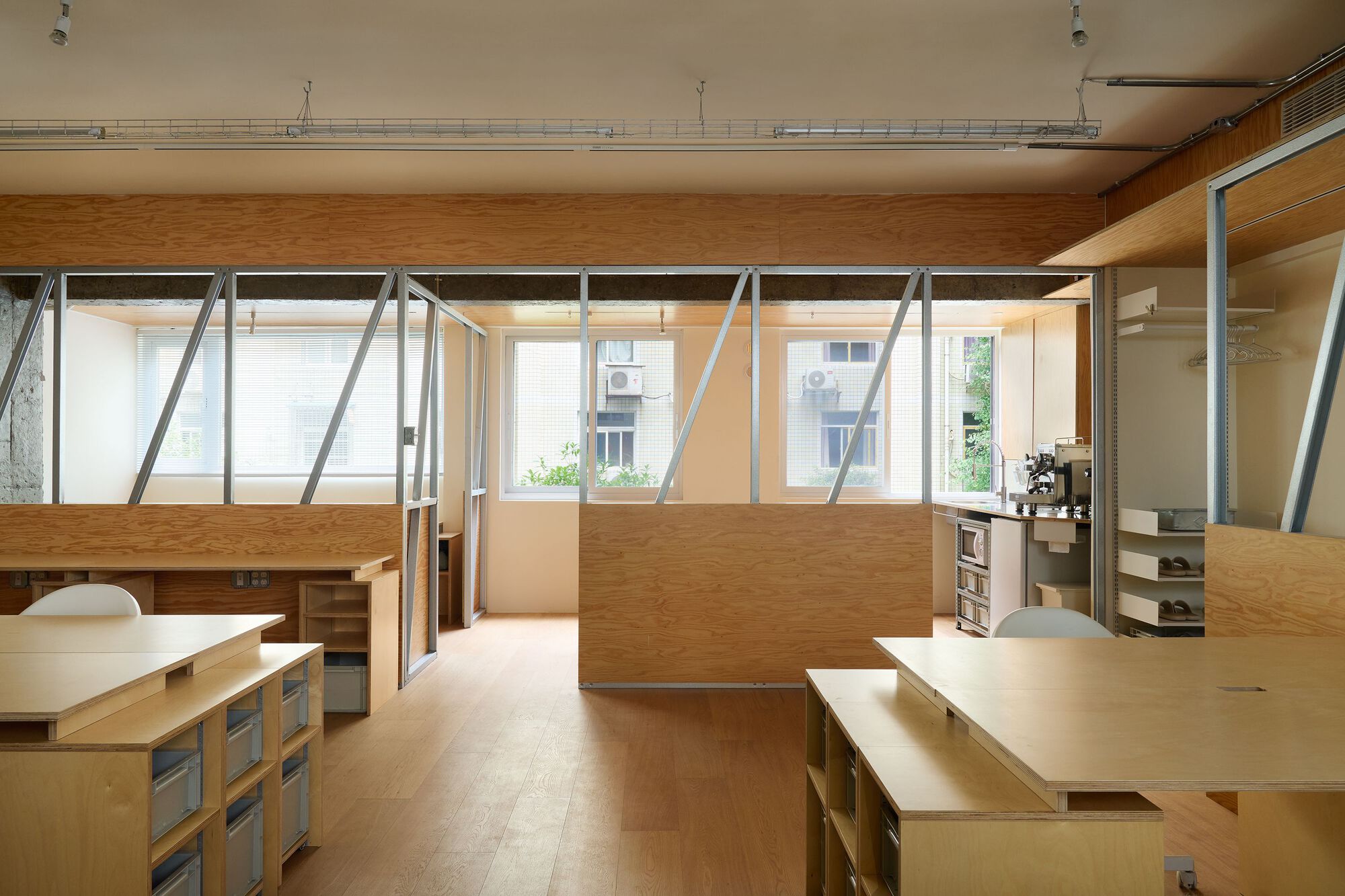 amass workroom / amass