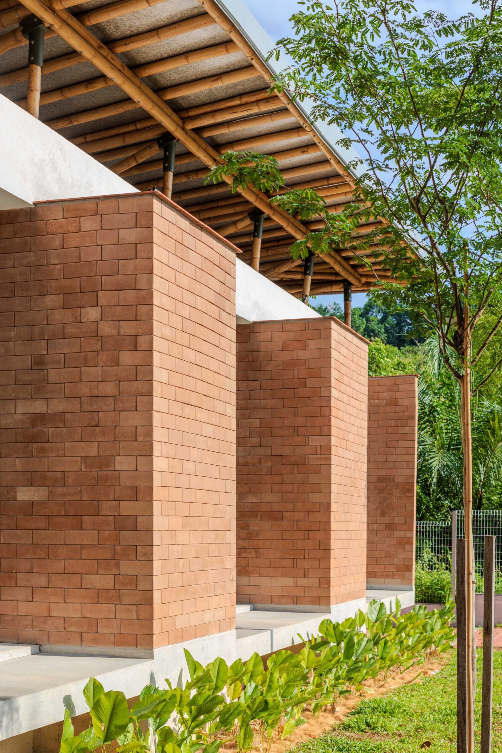 Anjung House / Eleena Jamil Architect