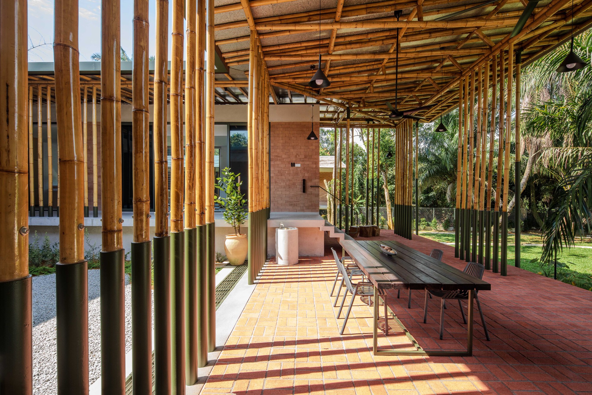 Anjung House / Eleena Jamil Architect