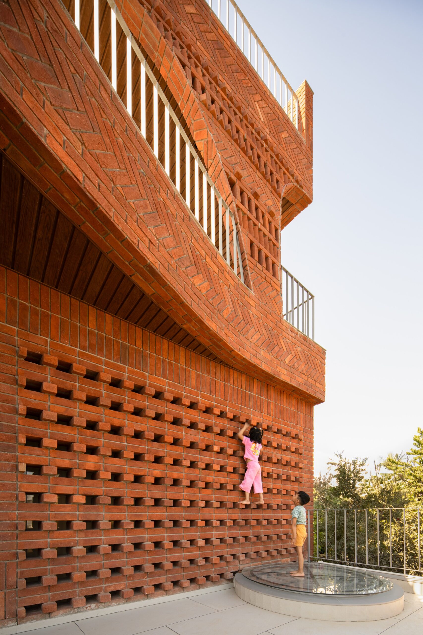 Anthill House / Kaushal TaTiya Architects