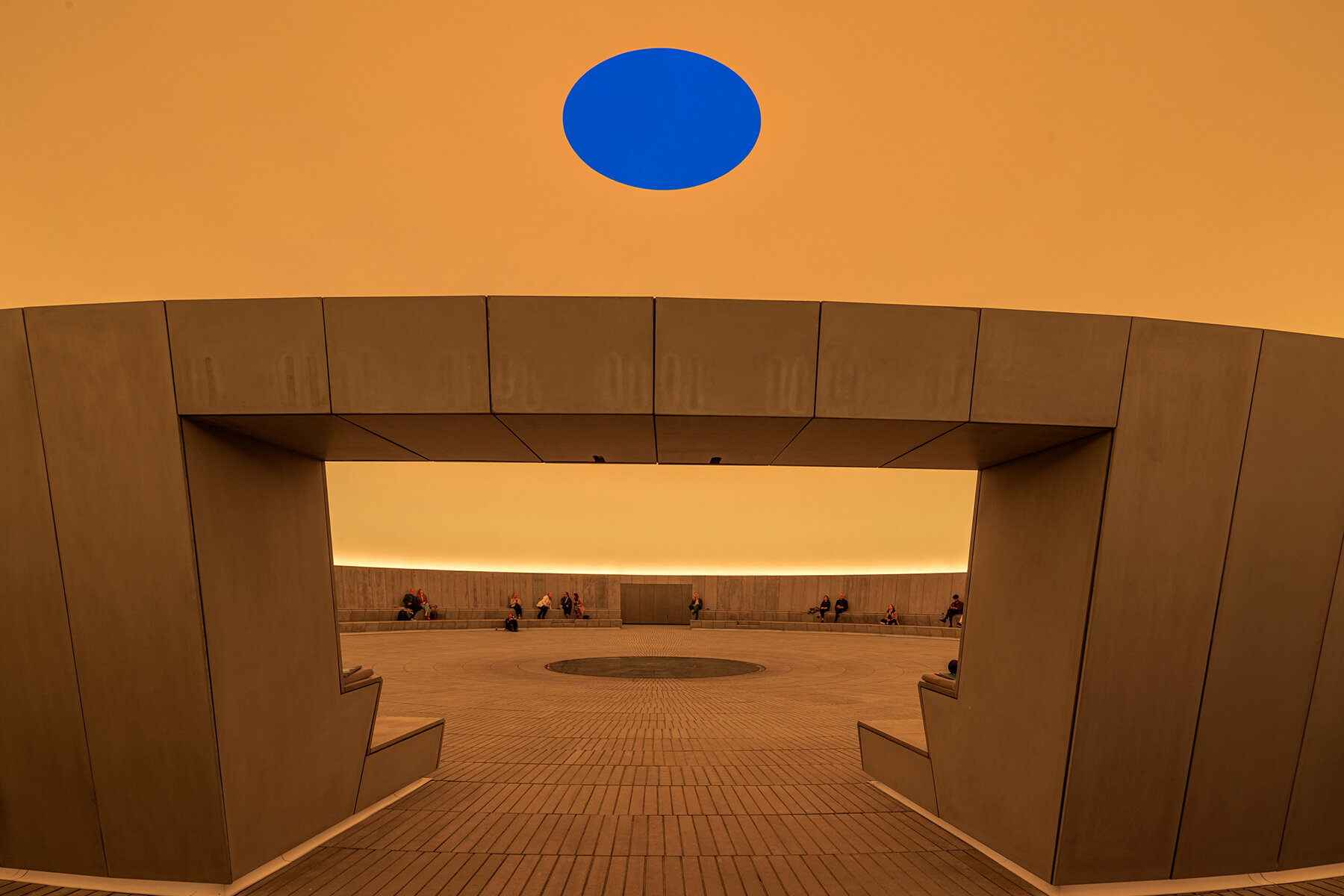 James Turrell завершил крупнейший в своей музейной практике Skyspace в ARoS Aarhus Art Museum