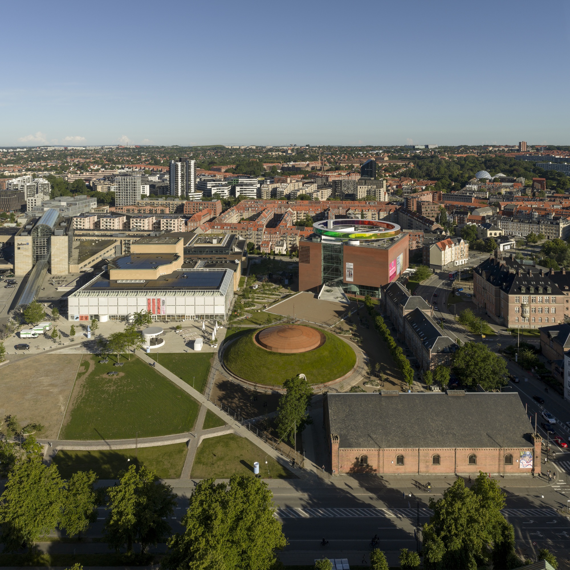 As Seen Below – The Dome, a Skyspace / James Turrell + Schmidt Hammer Lassen