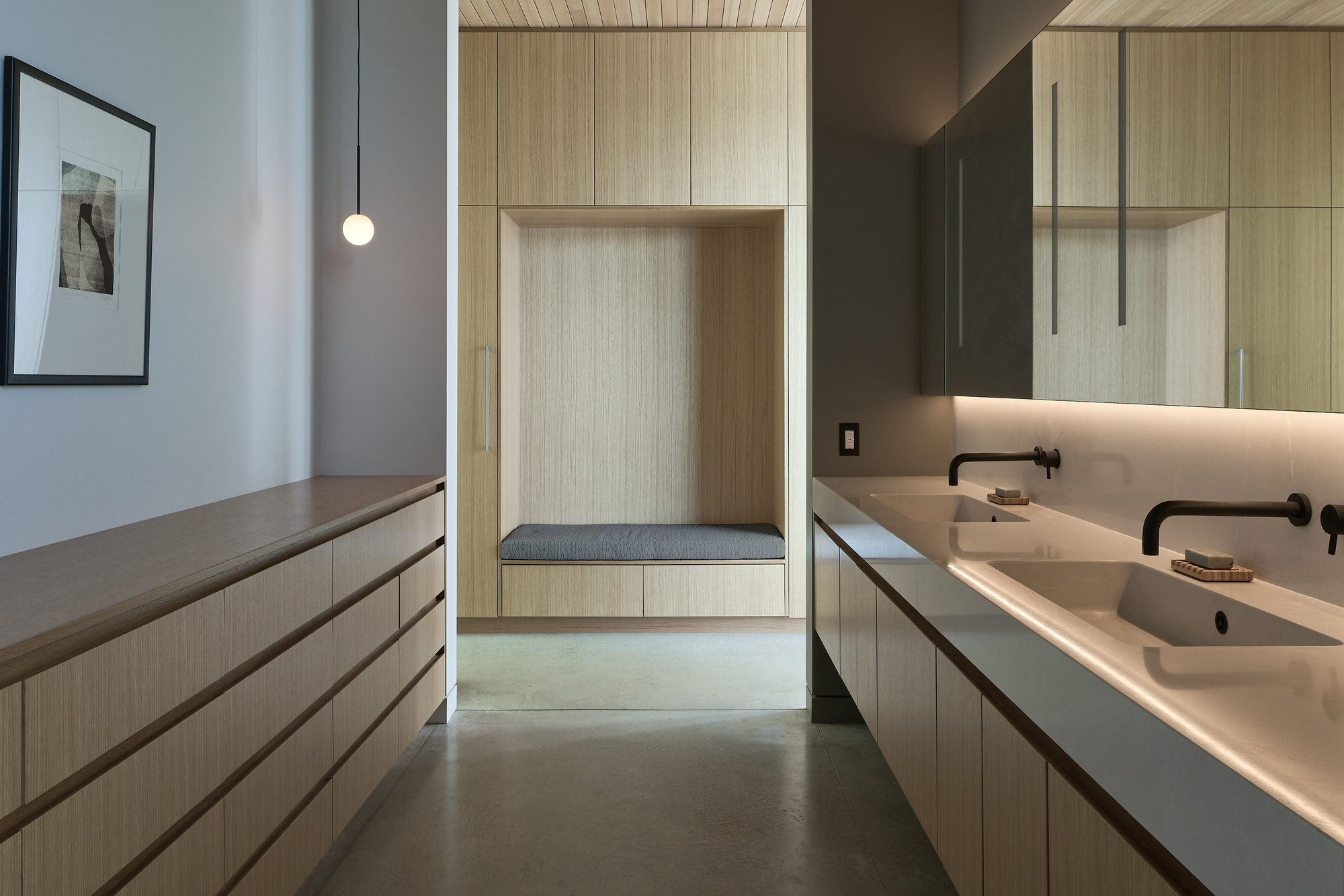 Layer House / W O V E N Architecture and Design
