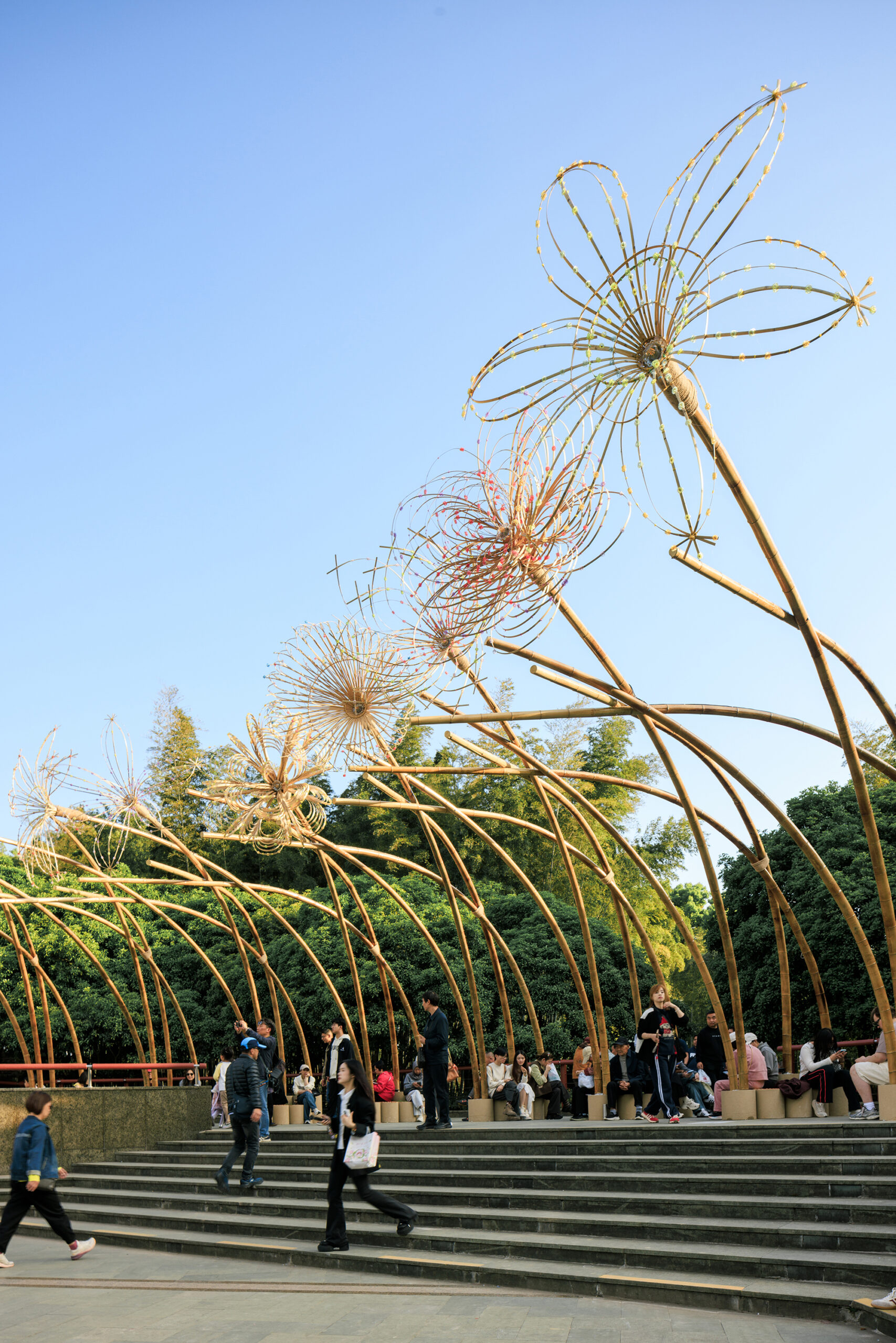 Bent by Spring / HCCH Studio