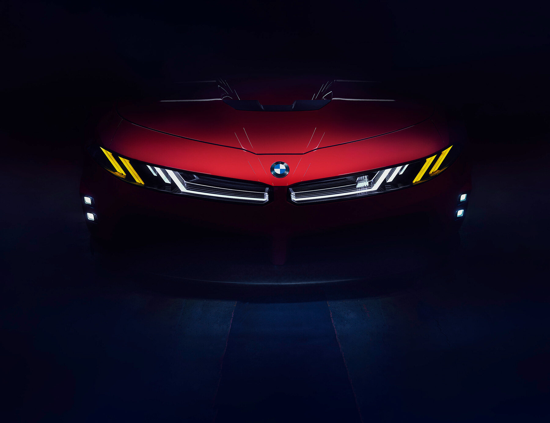 BMW M Concept Neue Klasse: электрический концепт с гоночными мотивами и натуральными материалами