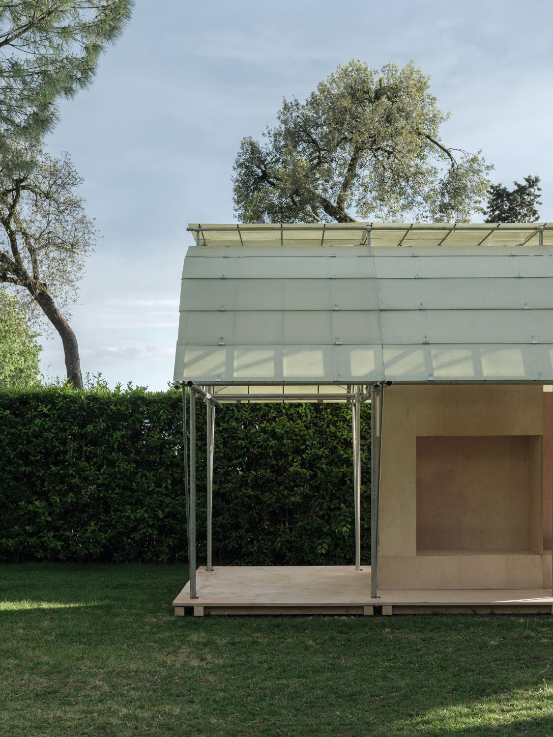 Cabane 7L и Librairie 7L / salazarsequeromedina