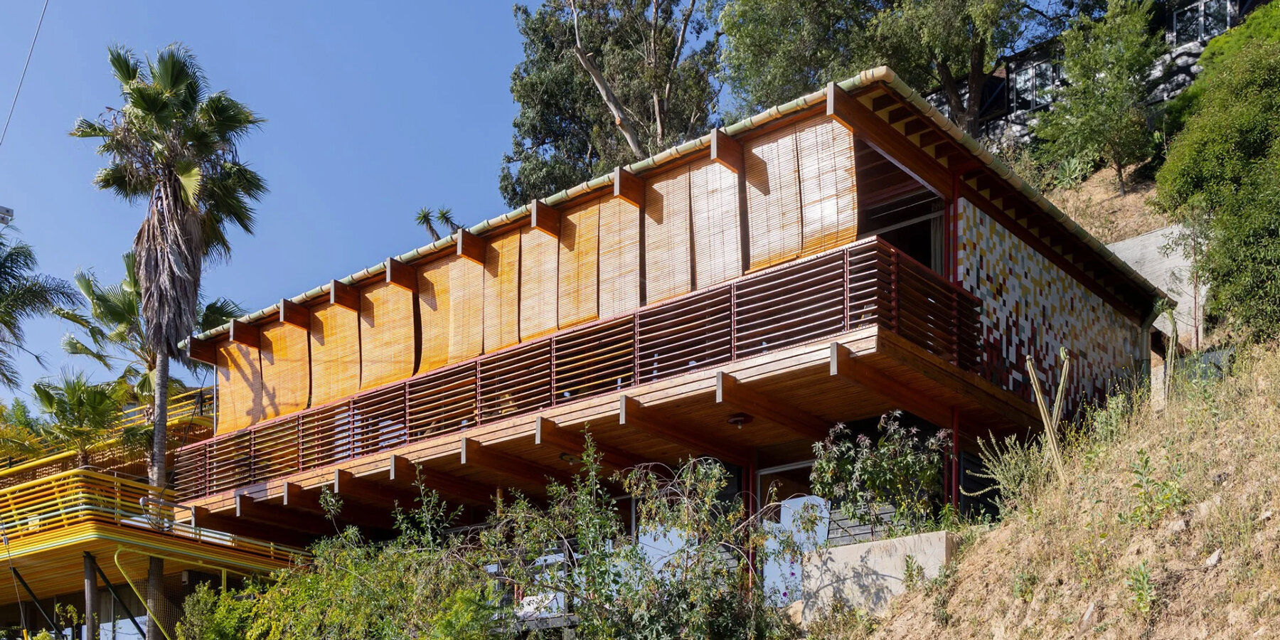 Cano House в Лос-Анджелесе: современная интерпретация post-and-beam с cantilever-структурой