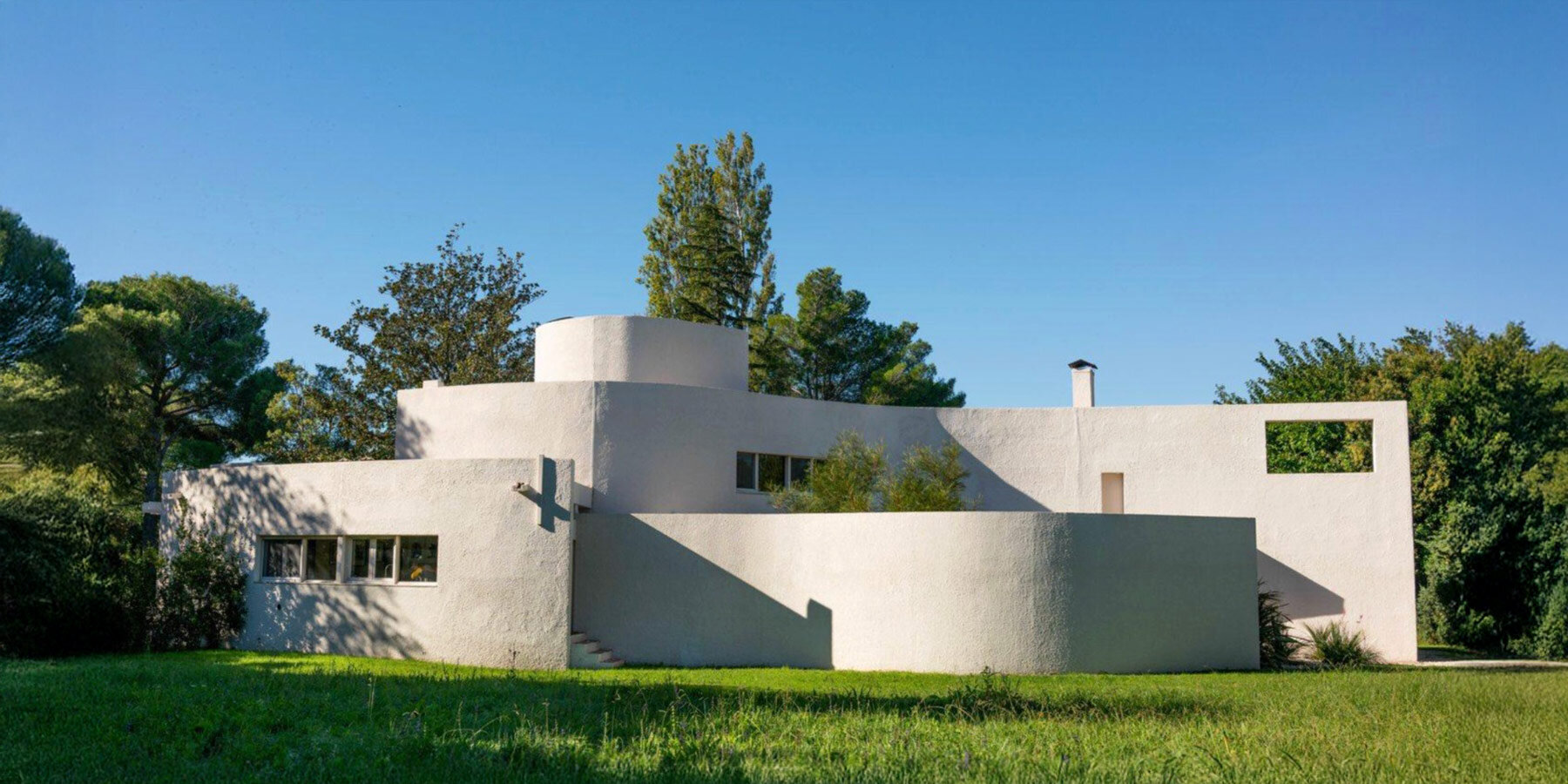 Casa Ideale: pop-up-отель и галерея в вилле 1970-х годов в Арле